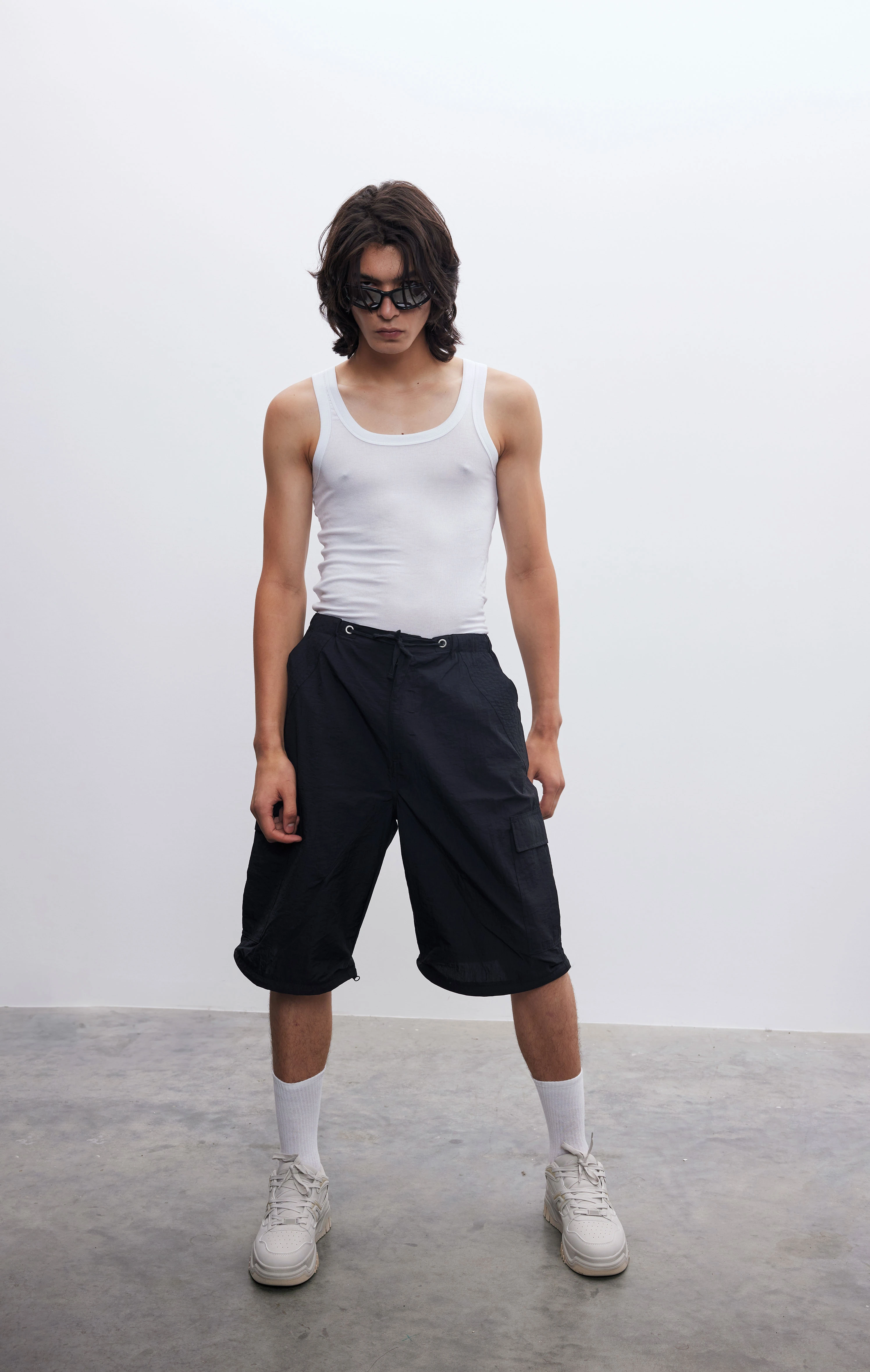 Erkek Siyah Fermuarlı Paraşüt Kargo Pantolon Şort