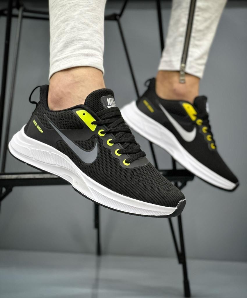 NIKE ZOOM