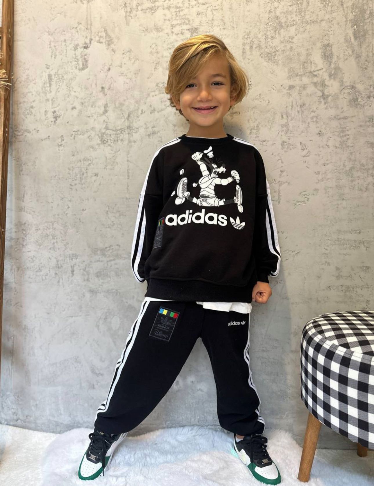 Şeritli Baskılı Siyah Eşofman Takımı