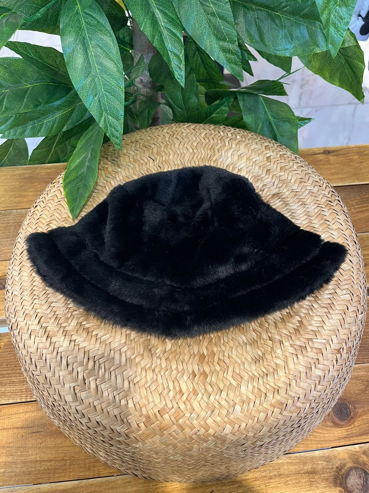 Peluş Siyah Bucket Şapka 