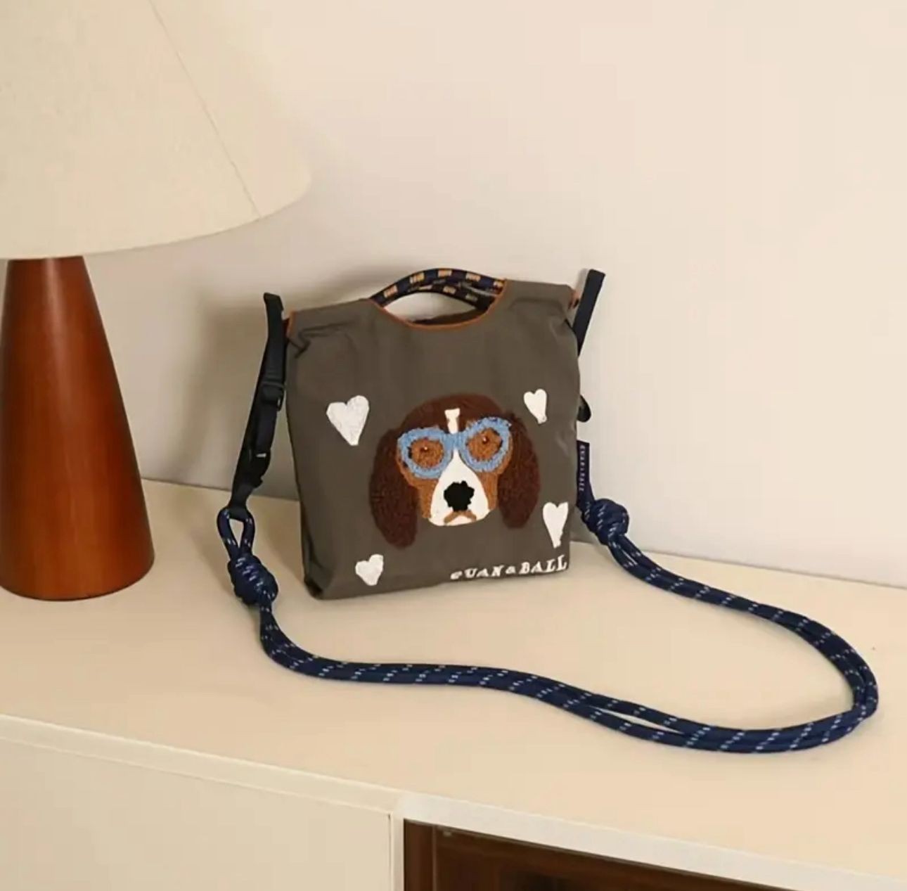 Köpek Figür Kol Çantası 