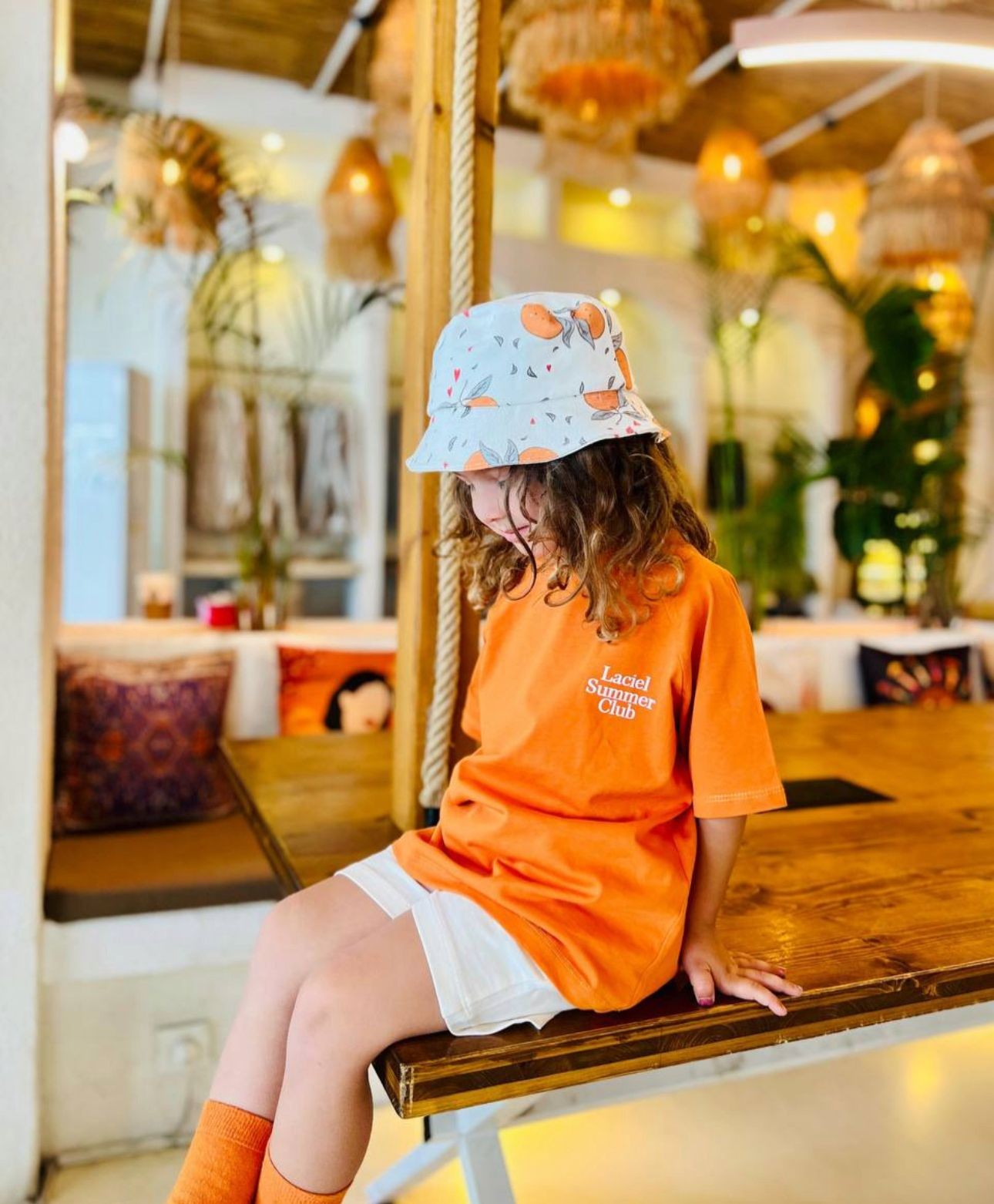 Turuncu Sloganlı Basic Tshirt 