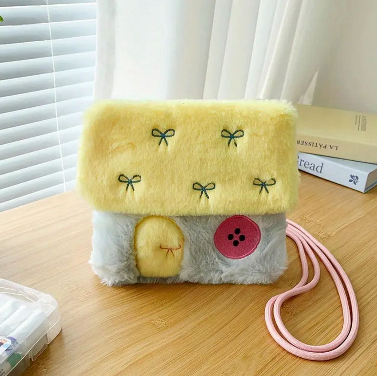 Peluş Ev Çanta 
