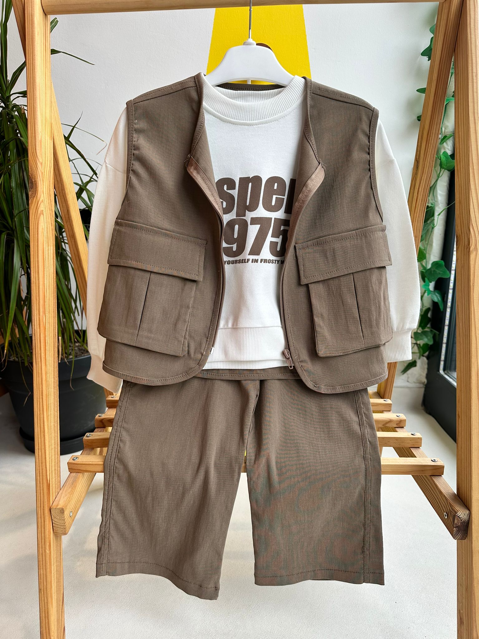 Avcı Yelekli Gabardin Üçlü Takım-Kahve