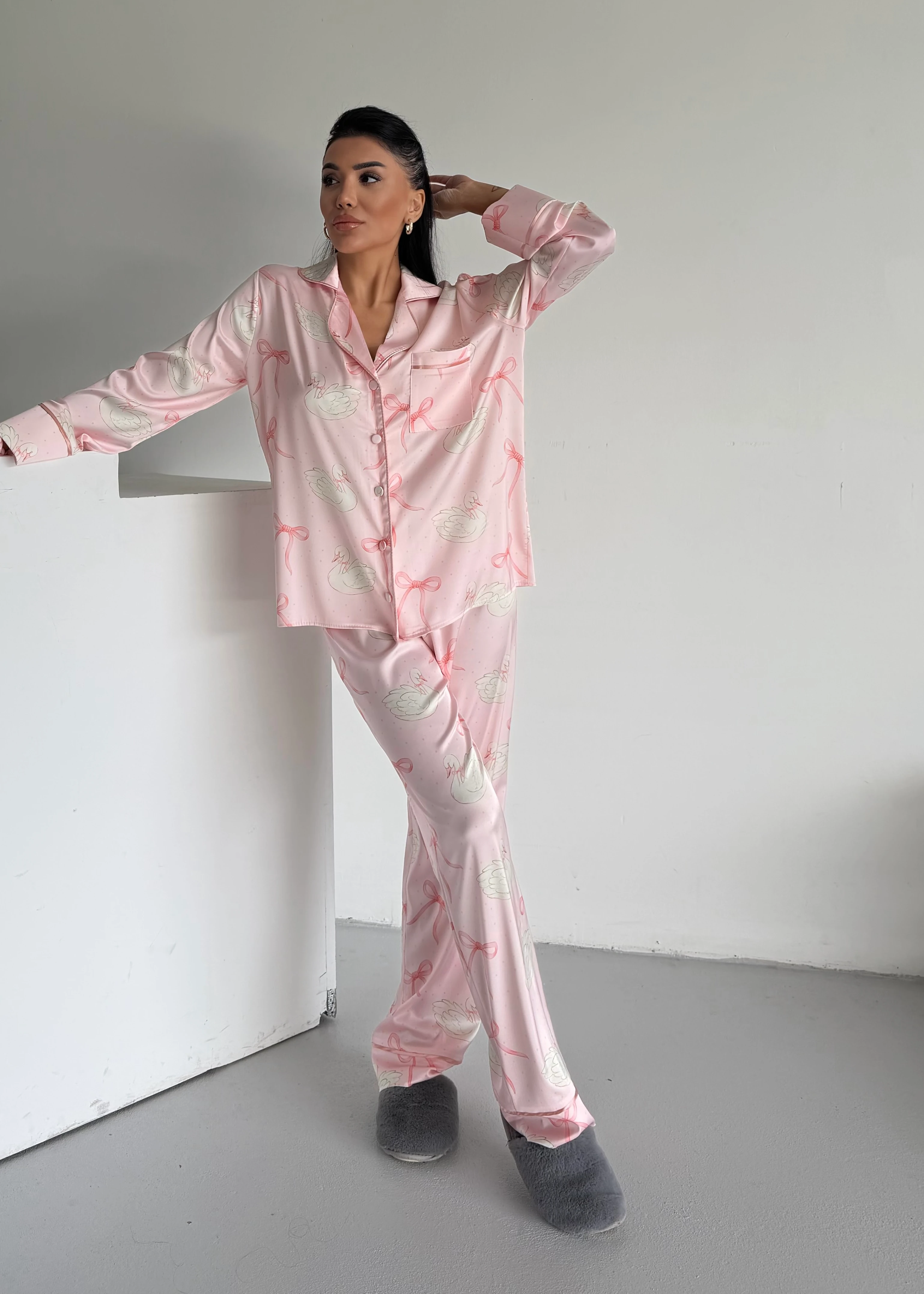 Açık Pembe Kurdele Desen Saten Uzun Kollu Pijama Takımı