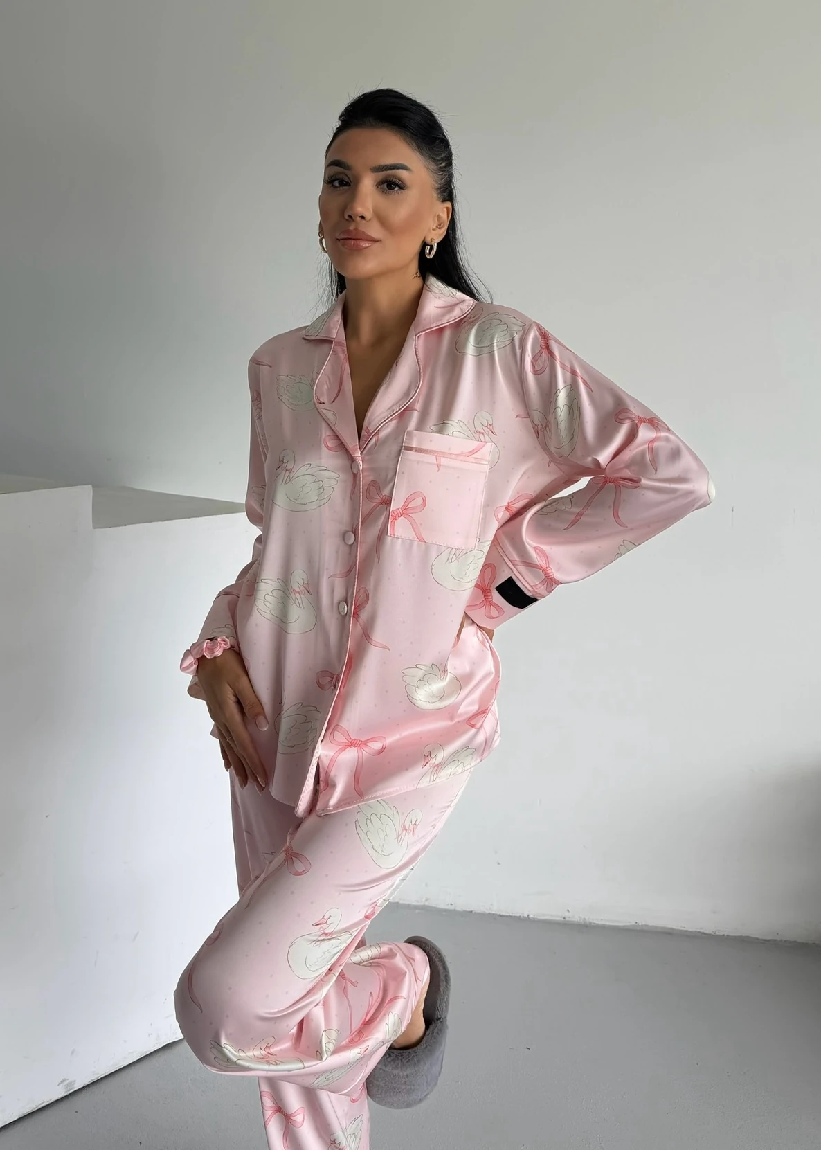 Açık Pembe Kurdele Desen Saten Uzun Kollu Pijama Takımı