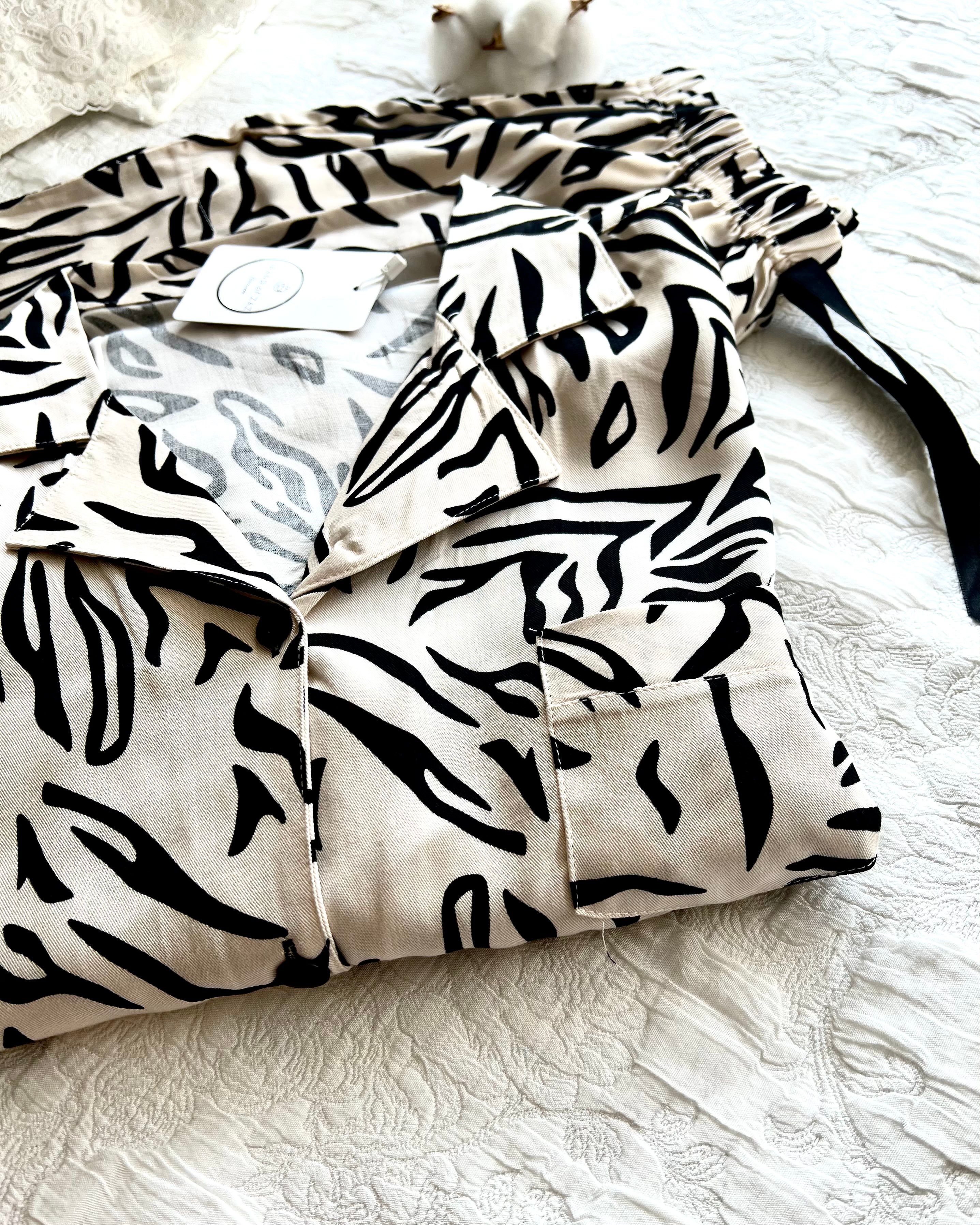 Krem Zebra Desen Pamuk Dokuma Uzun Kollu Pijama Takımı