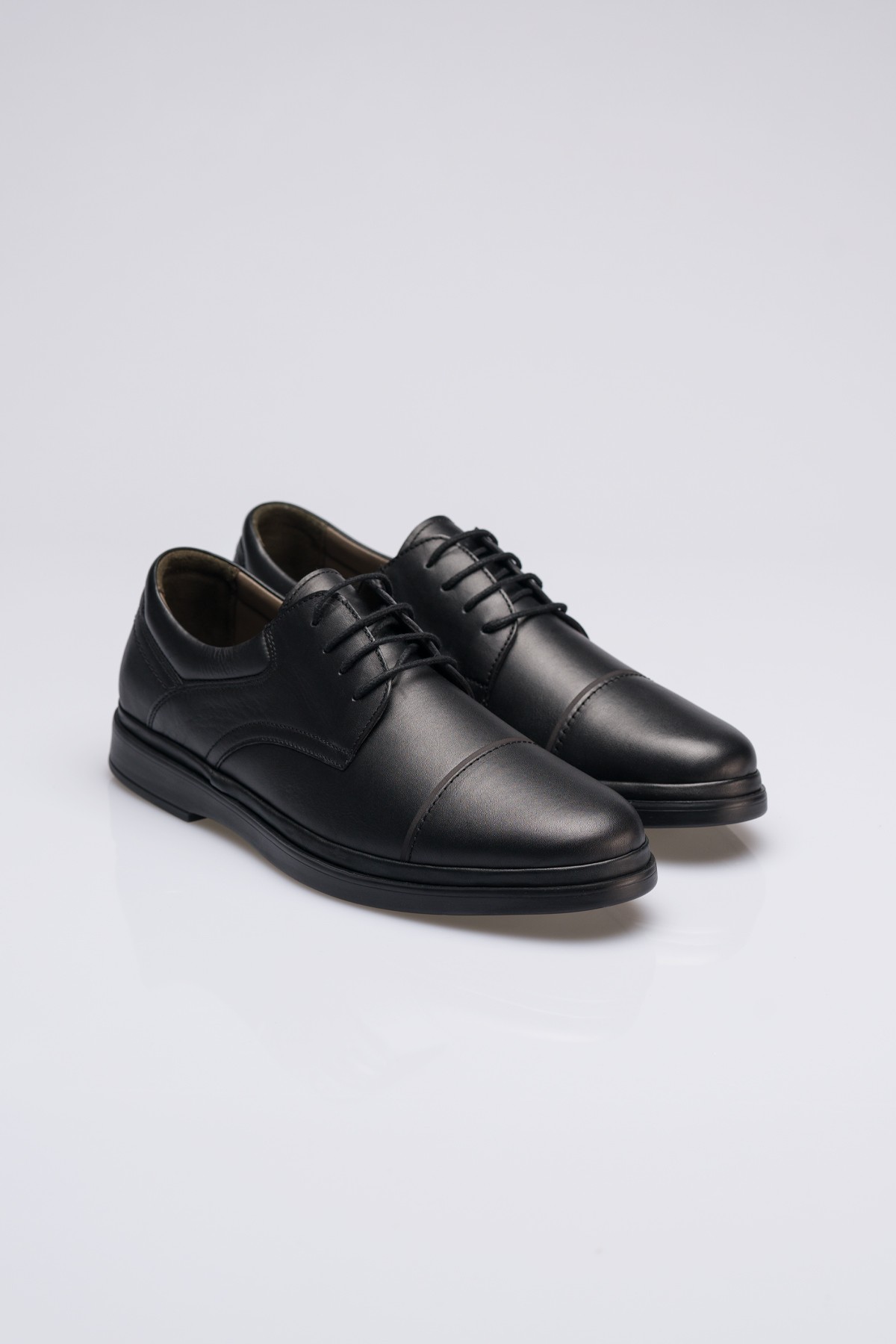 Siyah Bağcıklı Ortopedik Taban İç Dış Hakiki Deri Klasik Erkek Ayakkabı