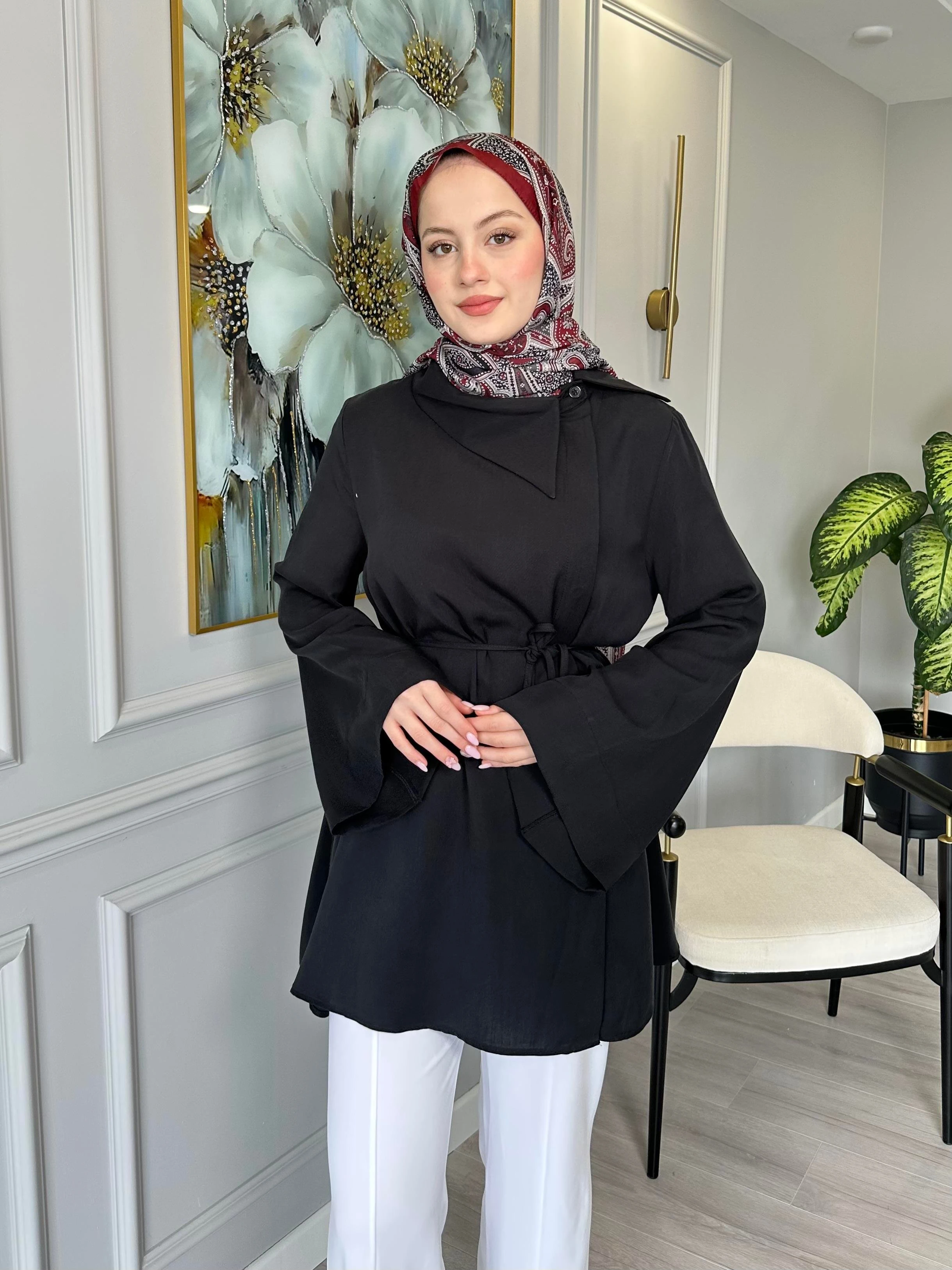 Yaka Detaylı Salaş Tunik