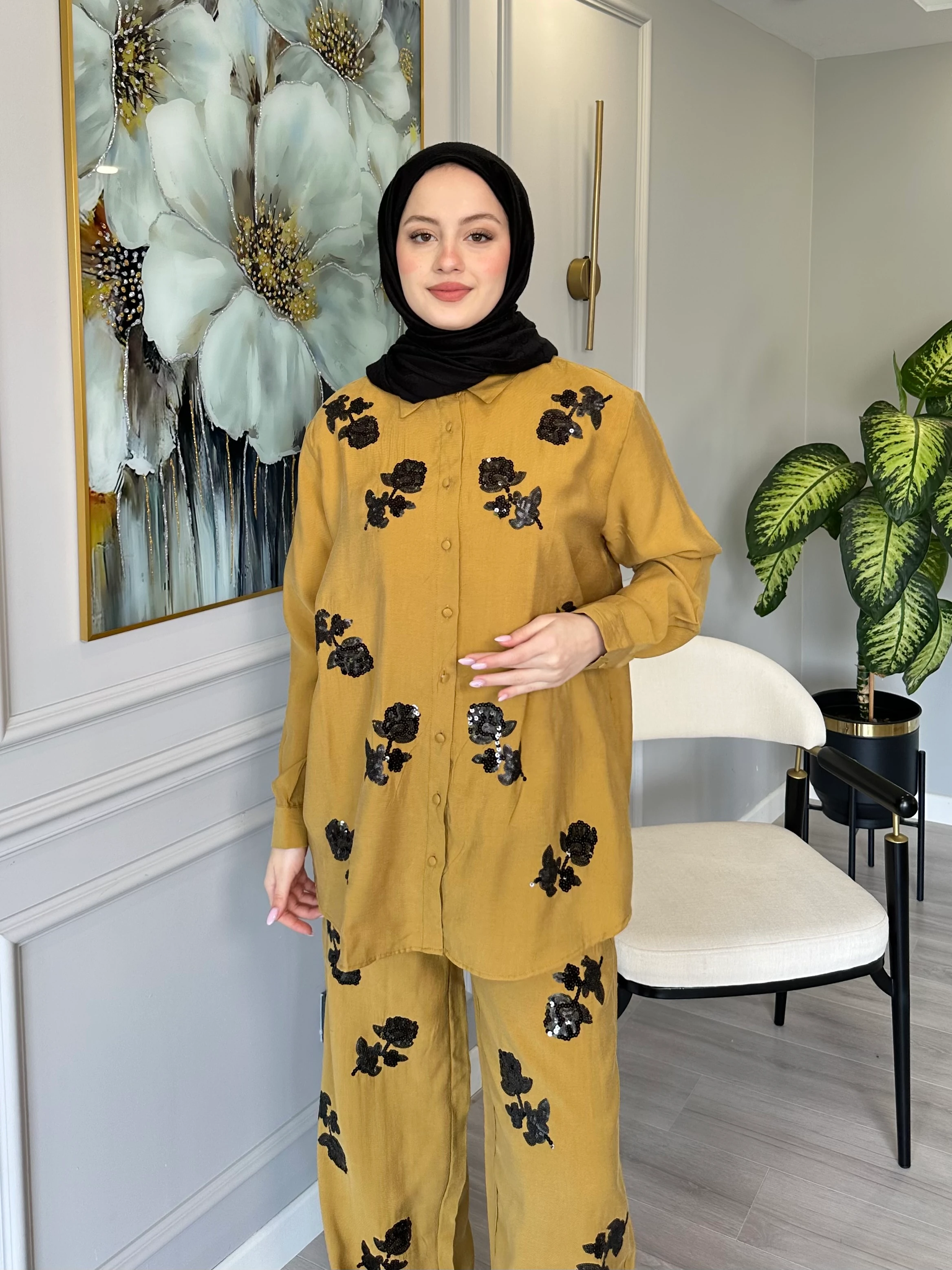 Payet Çiçek Motifli Takım Yağ Yeşili