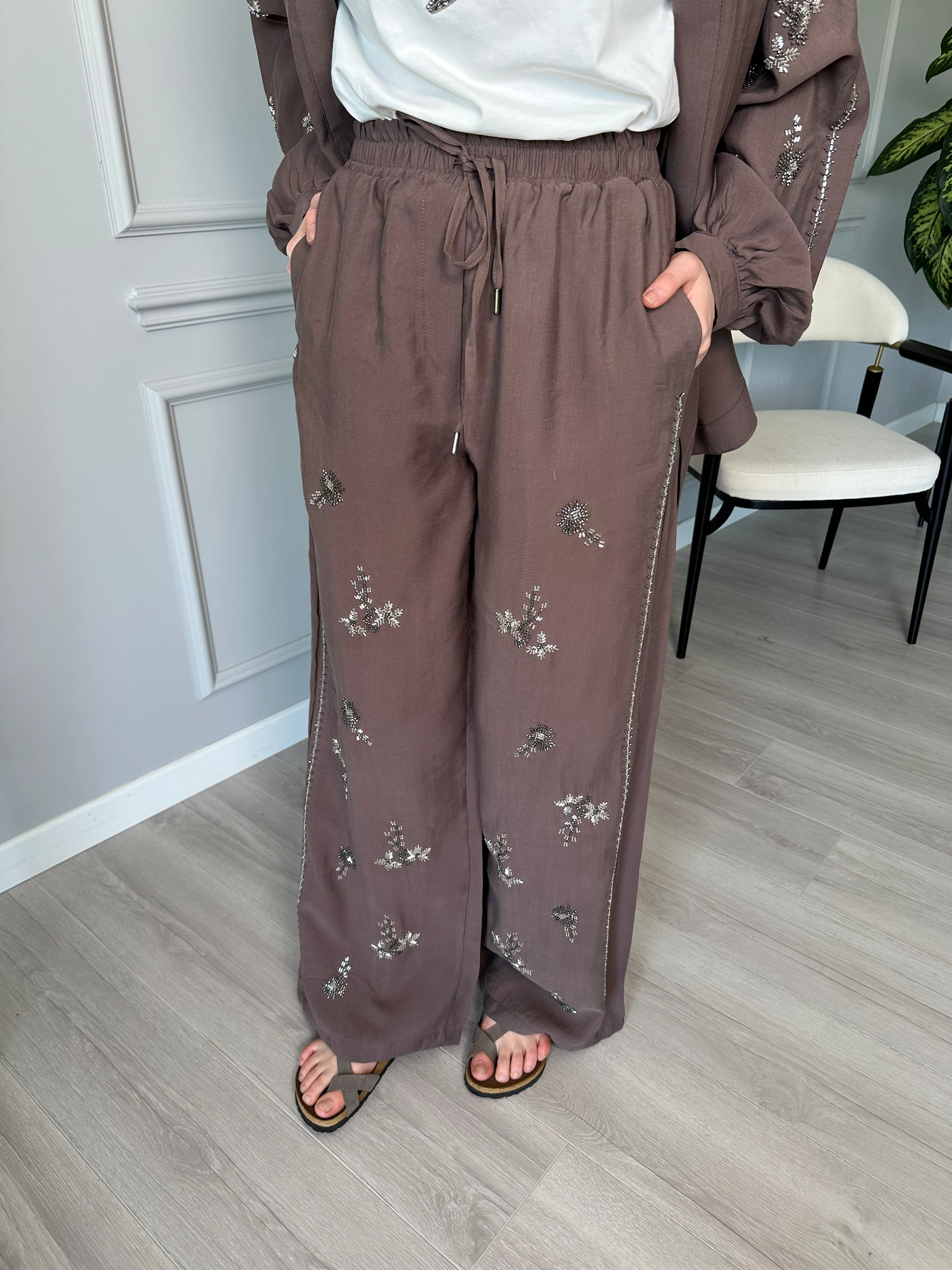 Tensel Kumaş Taşlı Pantolon - Kahverengi
