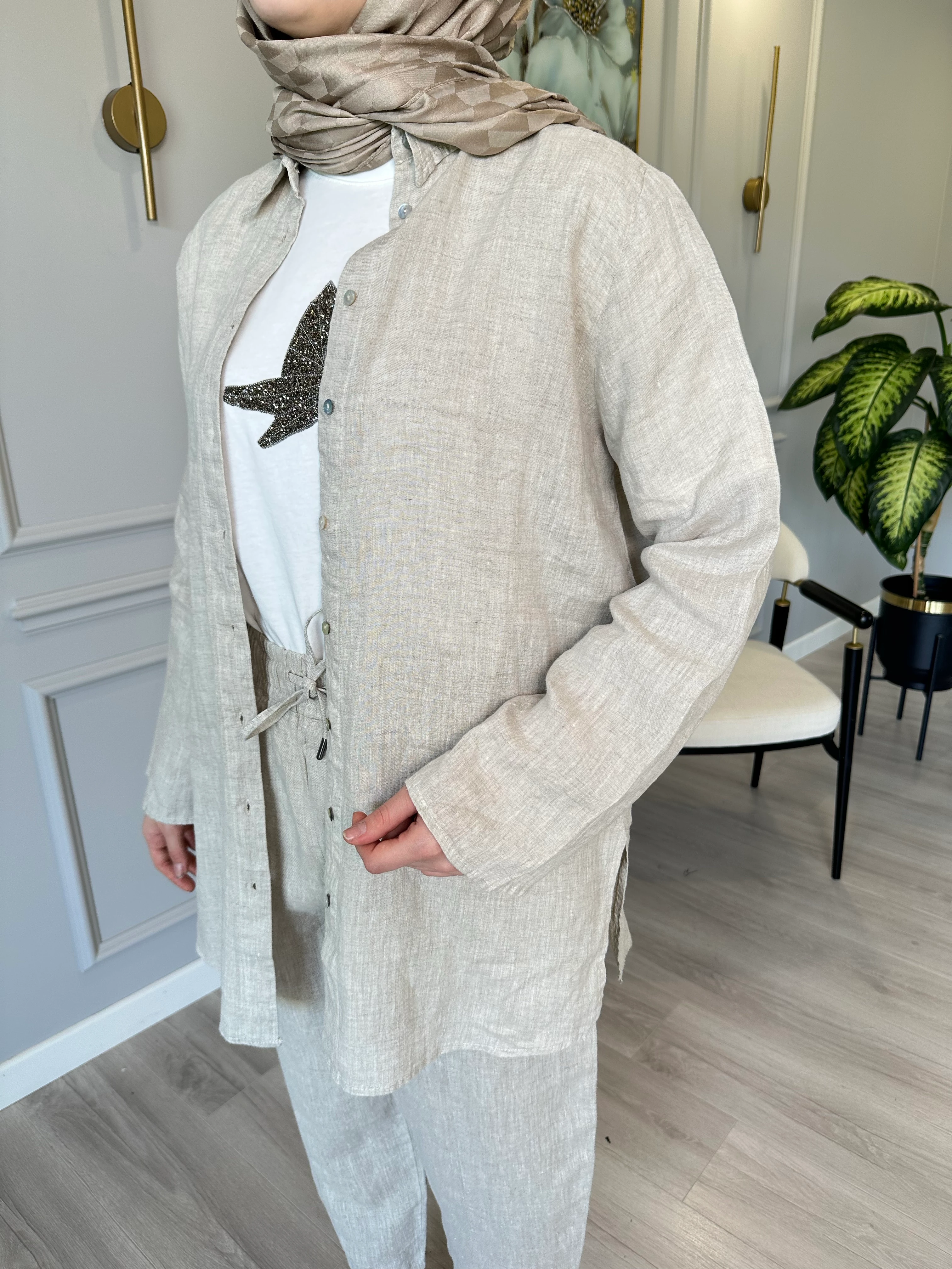 Saf Keten Bej Gömlek