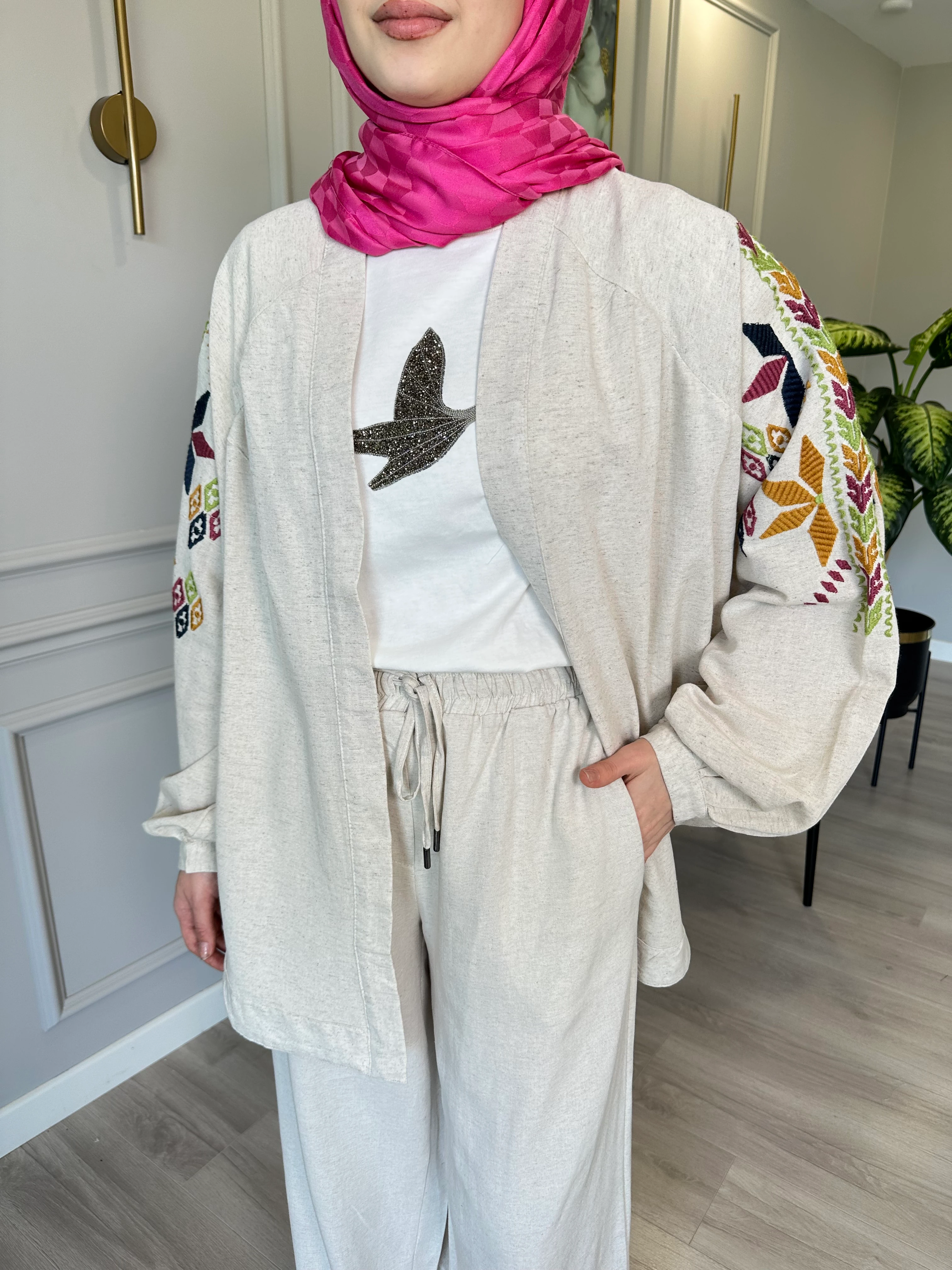 Keten Nakış İşlemeli Kimono – Sırtı ve Kolları İşlemeli