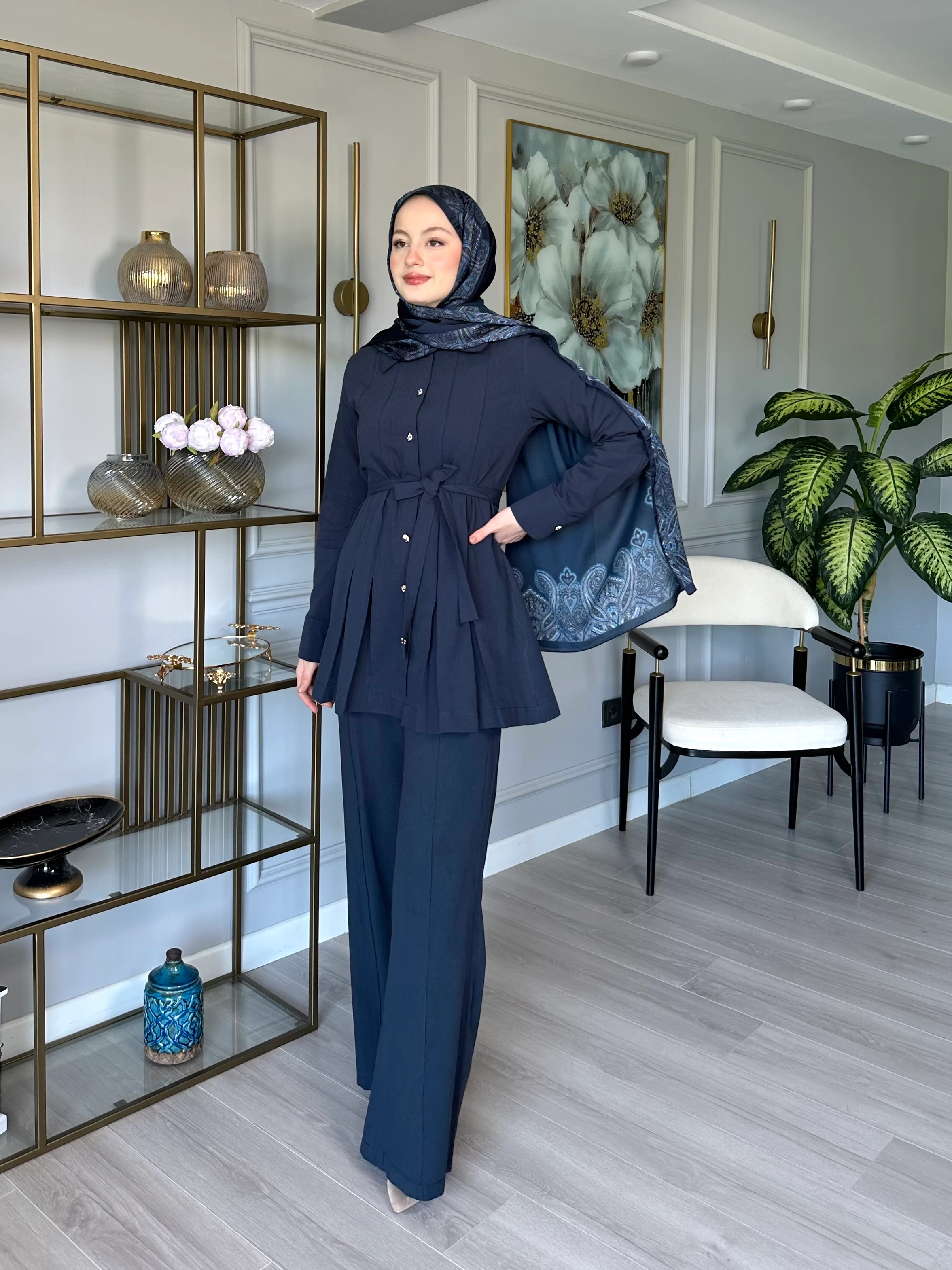 Keten Pileli Takım – Düğmeli Tunikli, Beli Kemerli