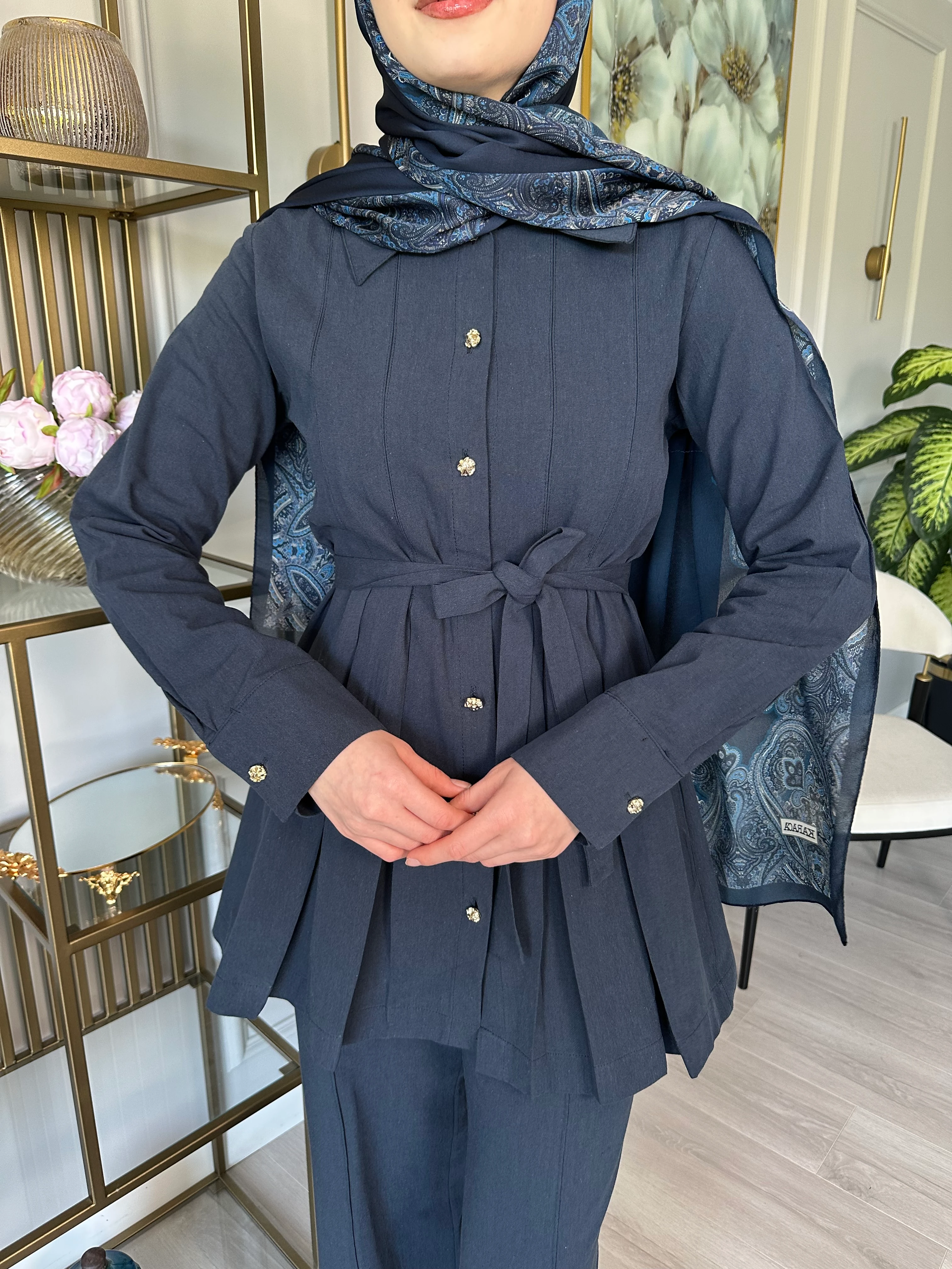 Keten Pileli Takım – Düğmeli Tunikli, Beli Kemerli