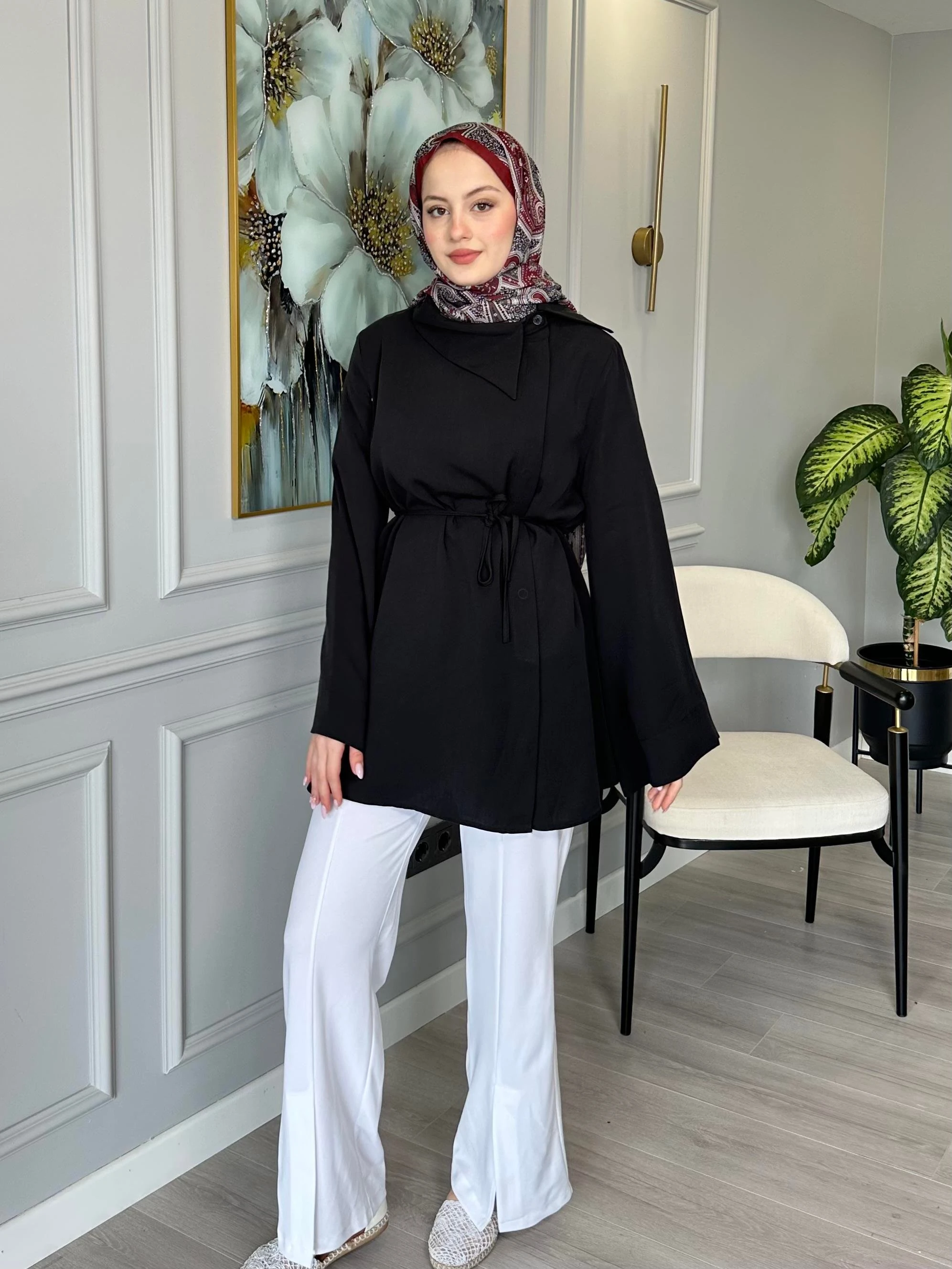 Yaka Detaylı Salaş Tunik