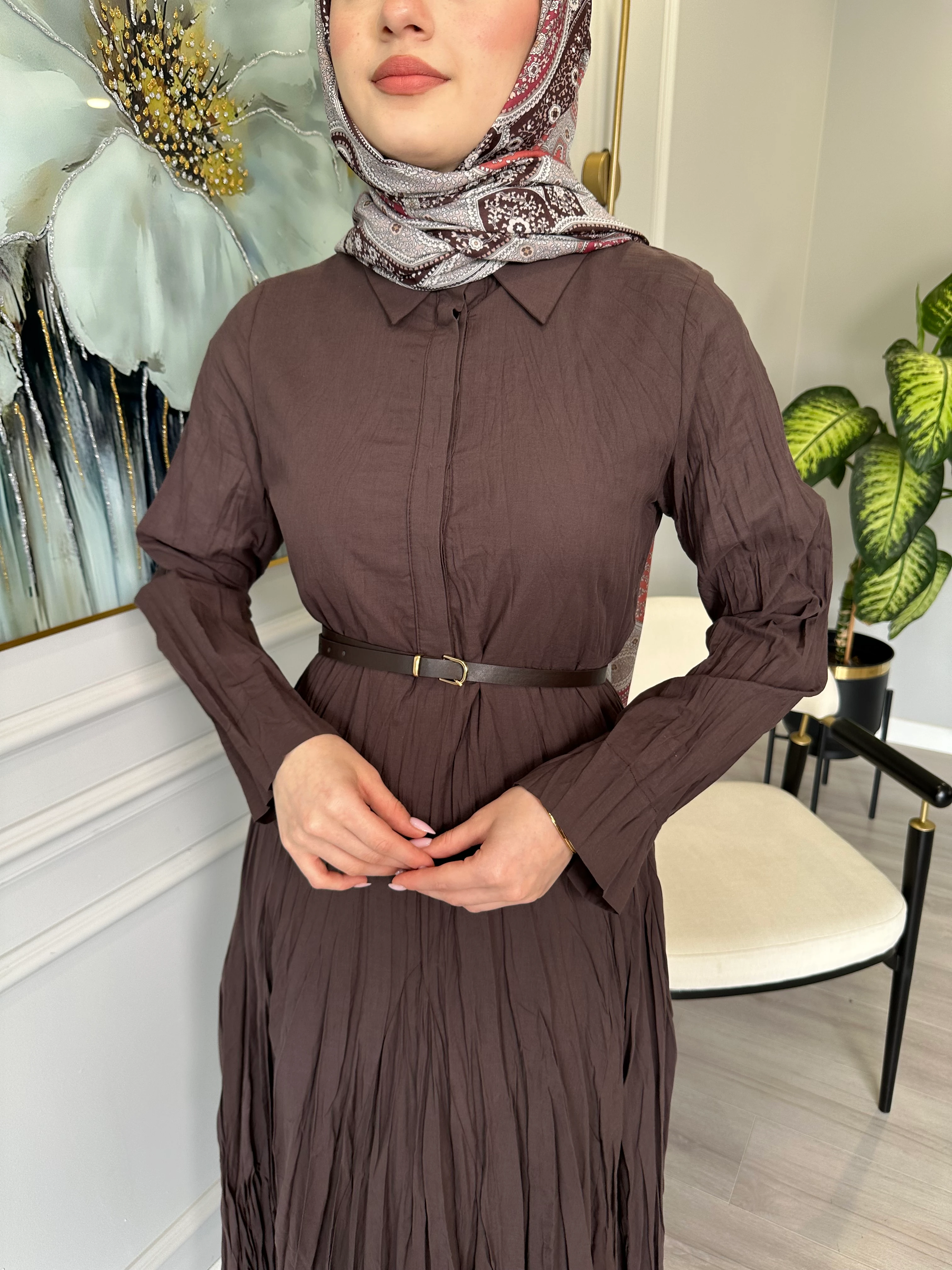 Pamuk Vual Büzgü Detaylı Kemerli Elbise