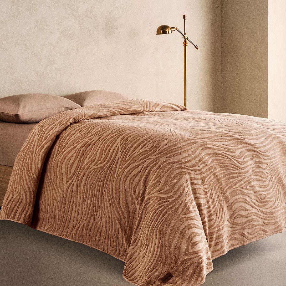 Pıke Yatak Ortusu Safarı Kadıfe MC060770  Cift Kişilik Camel