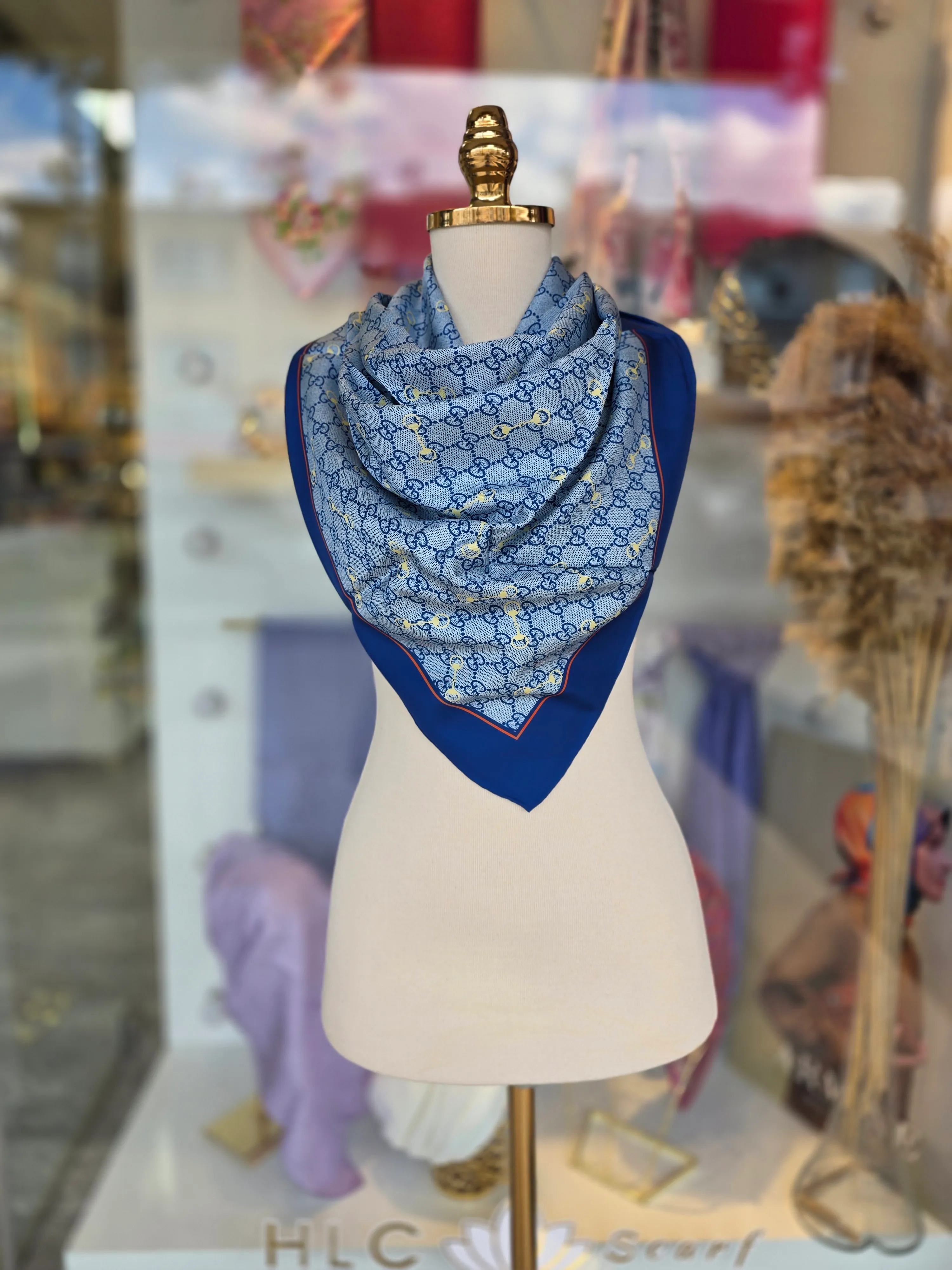 KELEPÇE MODEL %100 TWİLL İPEK 18 MOMME EŞARP