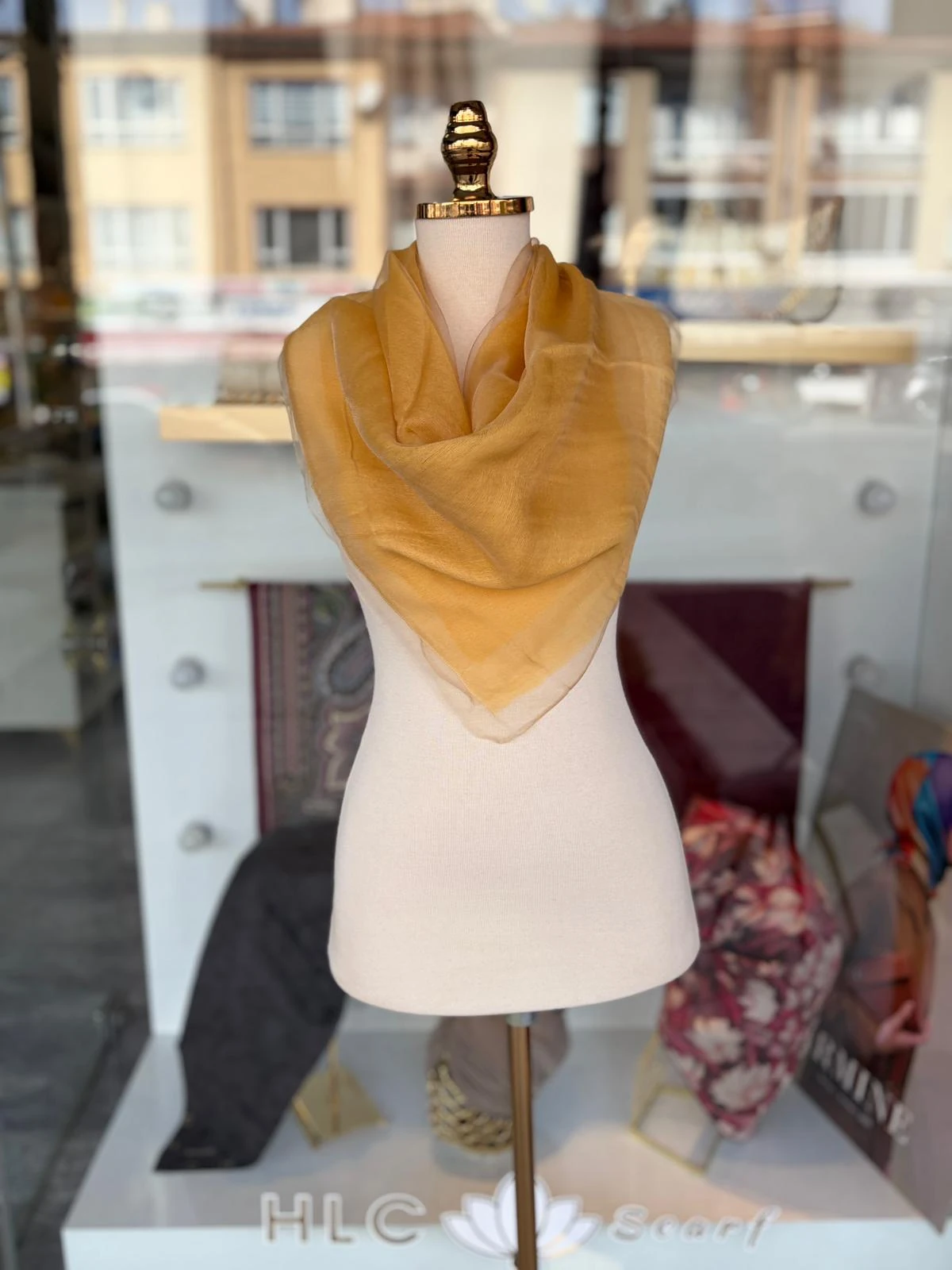 %30 İpek Çift Katlı Tüllü Eşarp - DORE