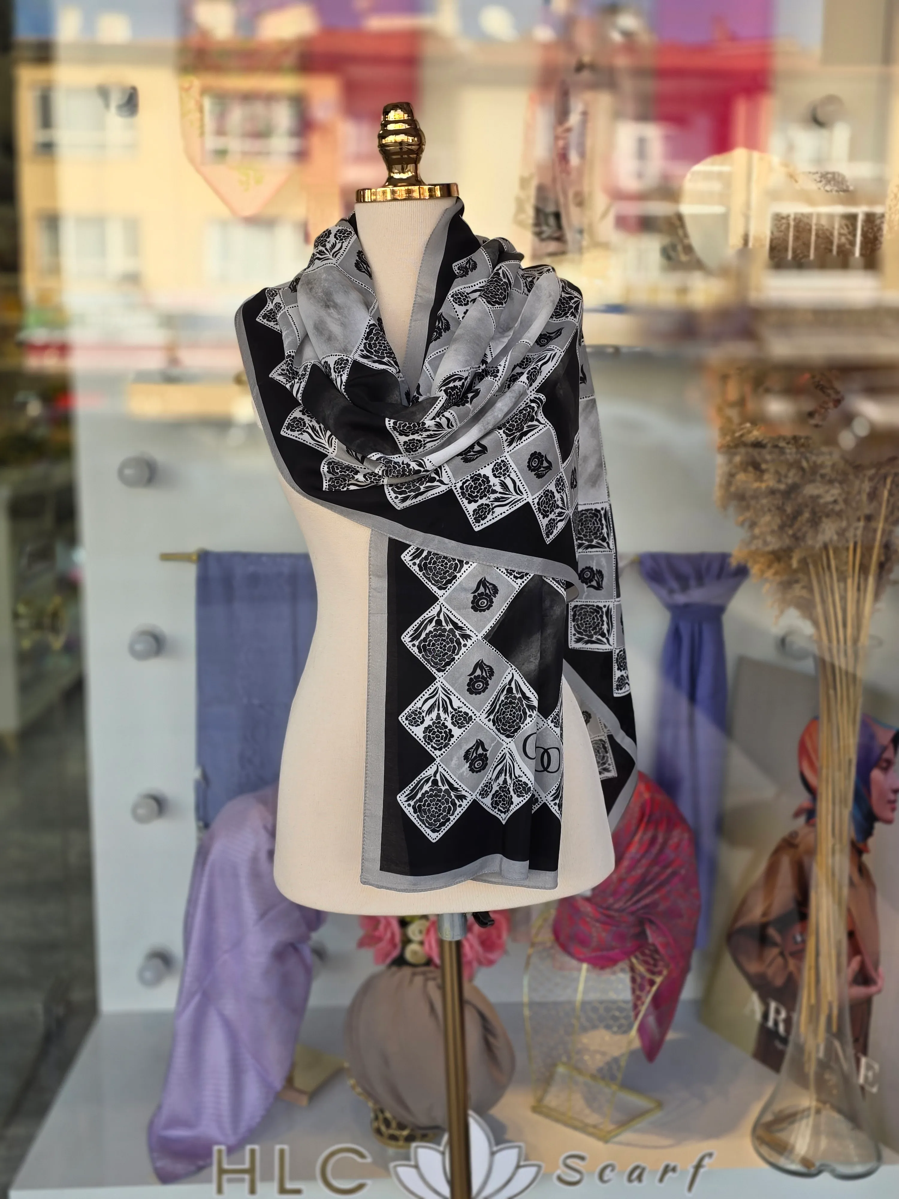 KARANFİL KUTUSU FLOŞ VİSKON ŞAL - SİYAH