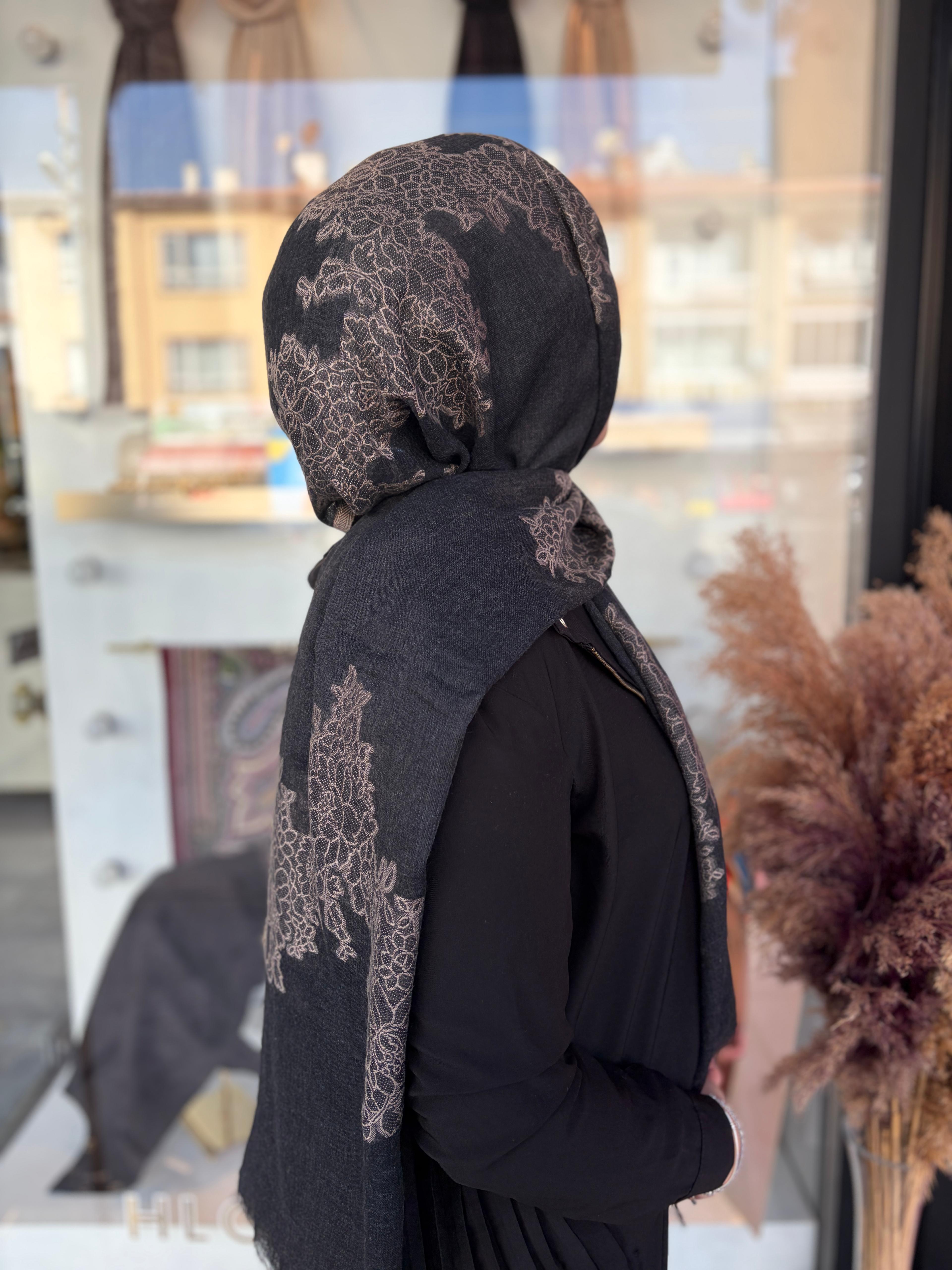 YARGICI YÜN İPEK ŞAL