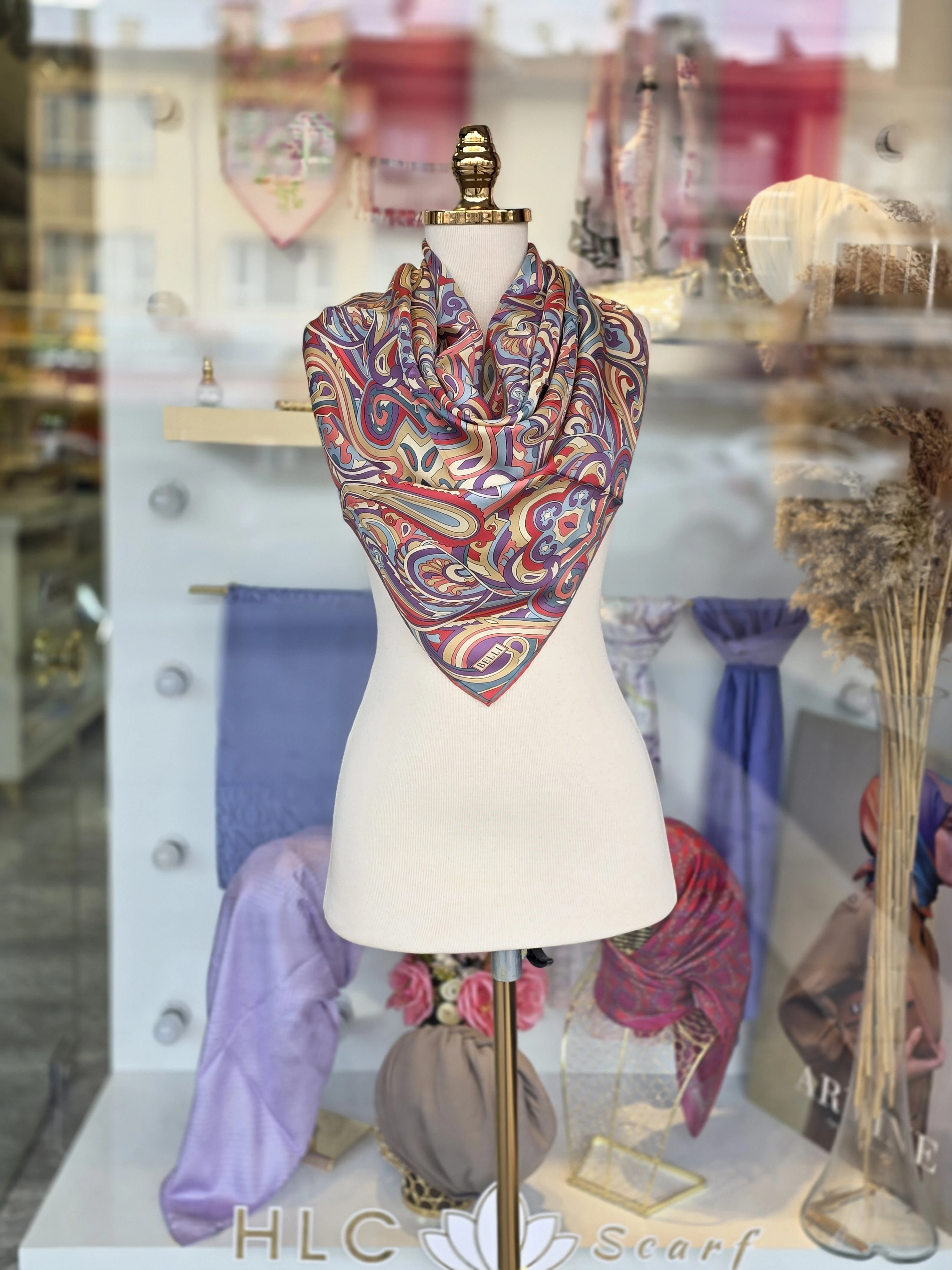 Etnik Desen %100 Twill İpek Eşarp - KIRMIZI