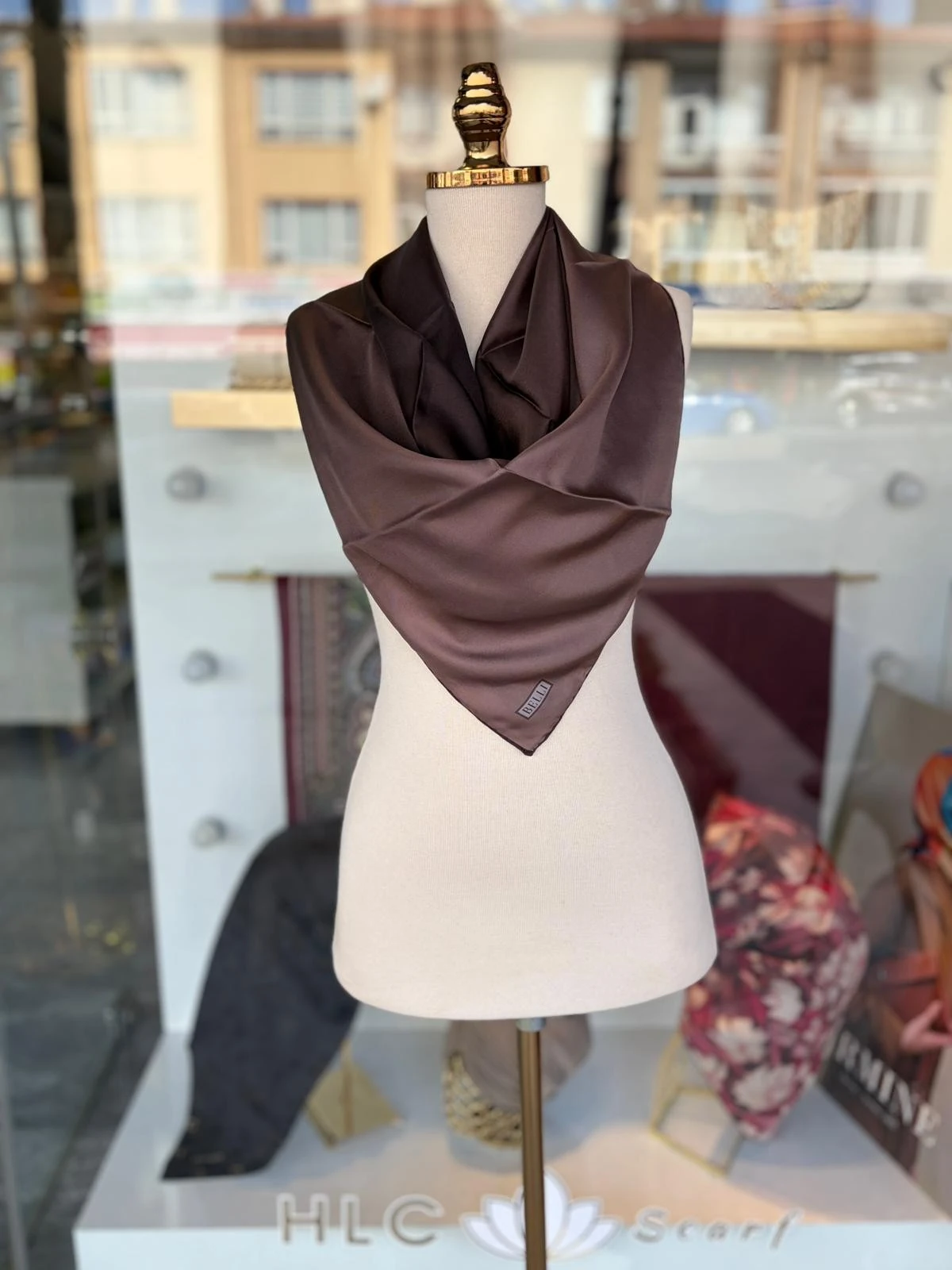 Degrade Desen %100 Twill İpek Eşarp - KAHVERENGİ