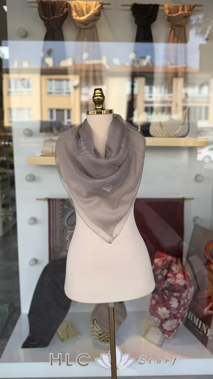 %30 İpek Çift Katlı Tüllü Eşarp - KOYU BEJ