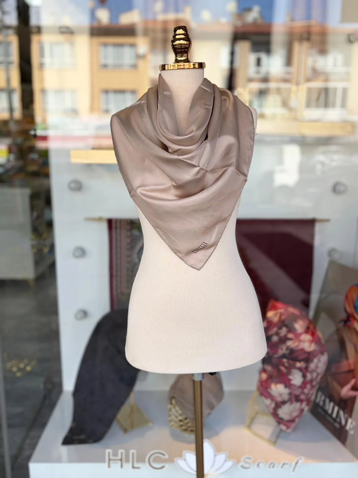 Düz Renk %100 Twill İpek Eşarp  - BEJ