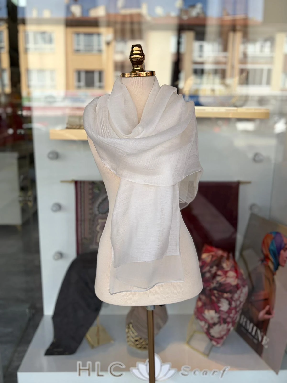 %30 İpek Çift Katlı Tüllü Şal