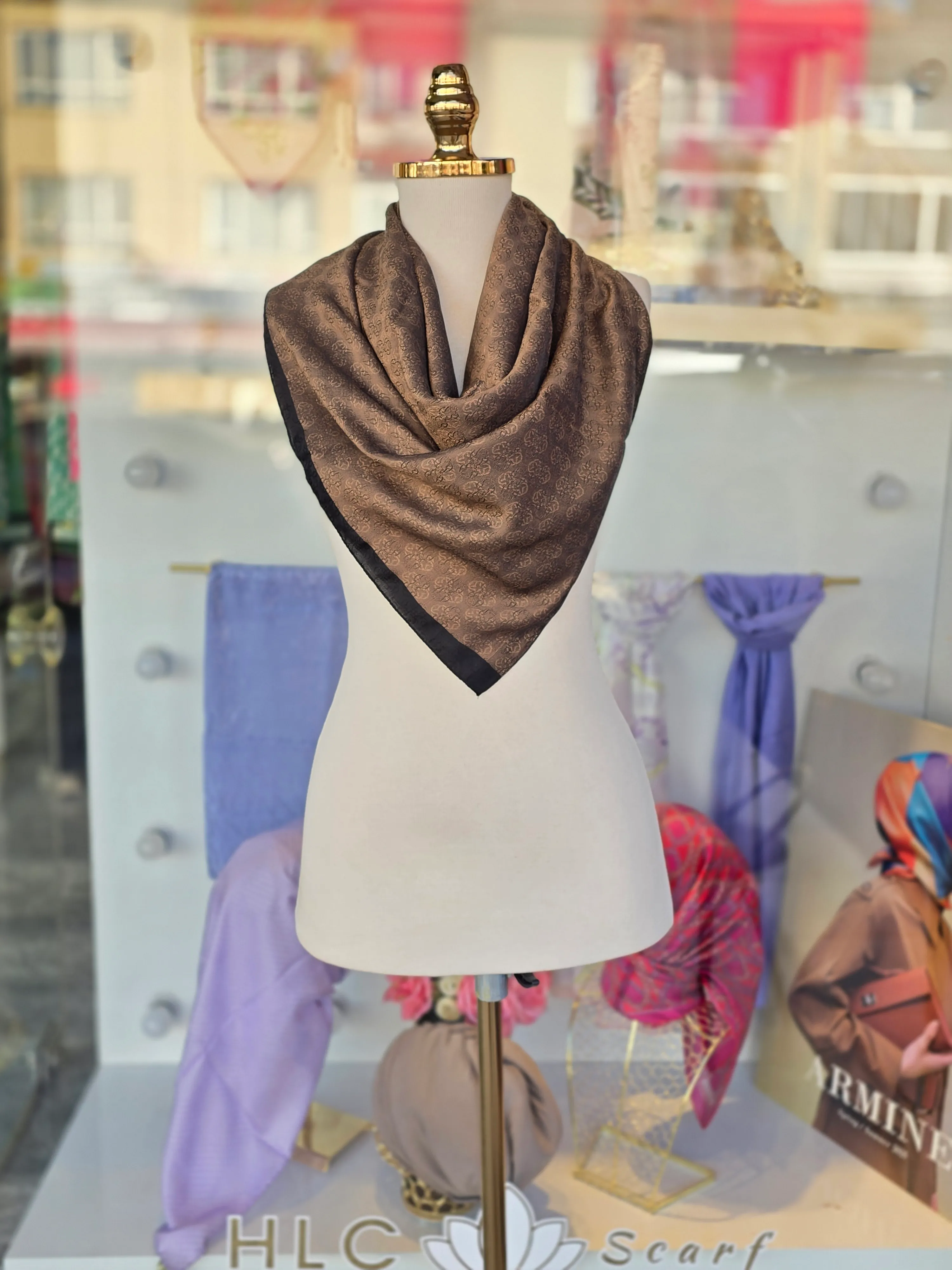 MONOGRAM JAKAR EŞARP - KAHVERENGİ