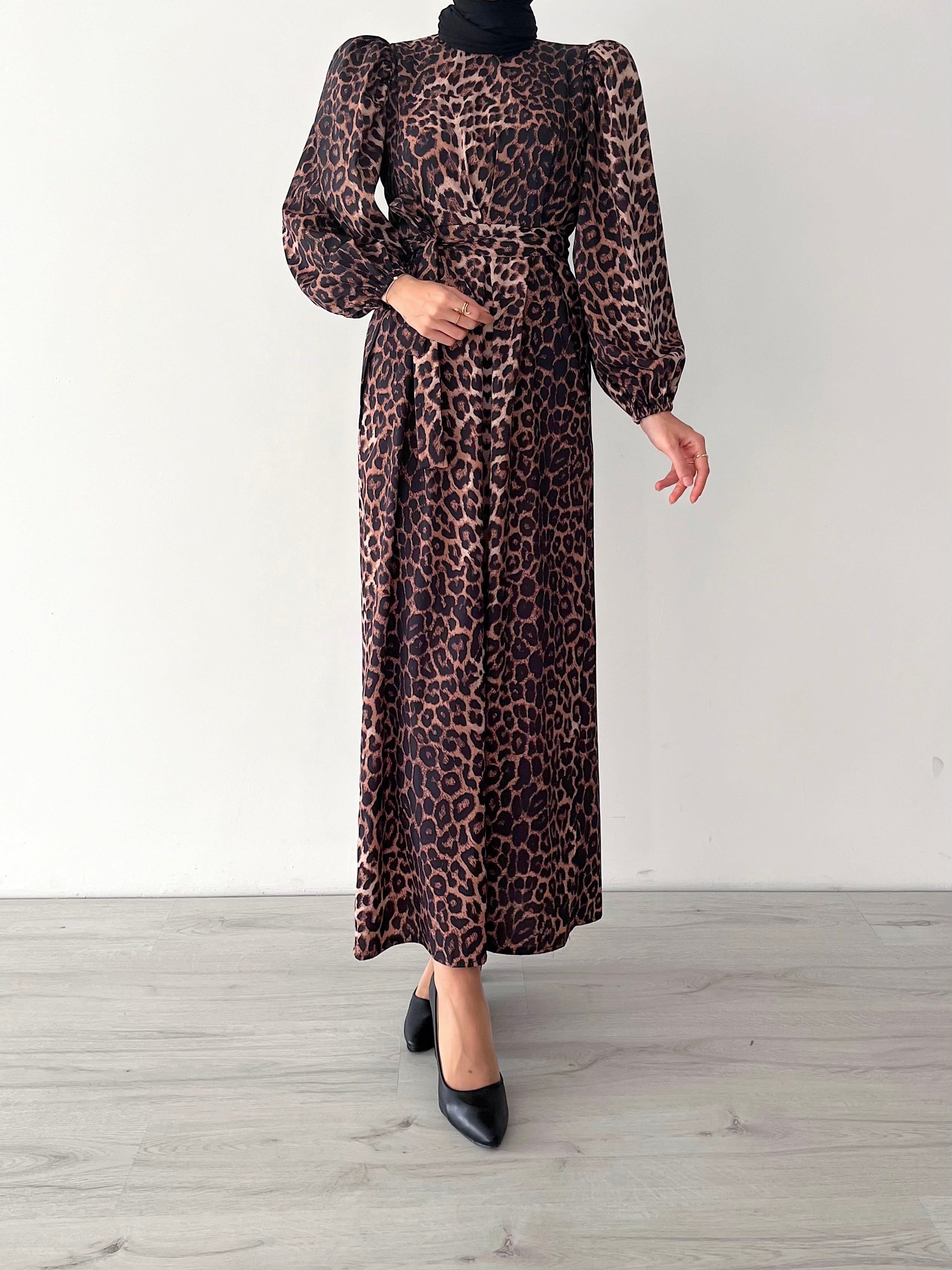 LEOPAR DESENLİ ELBİSE