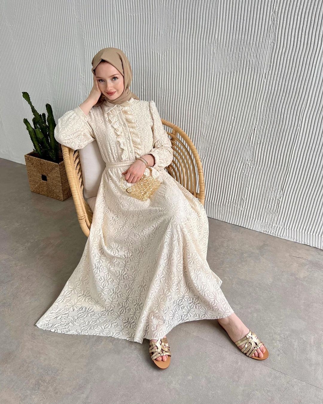 LACY DANTEL İŞLEMELİ ELBİSE