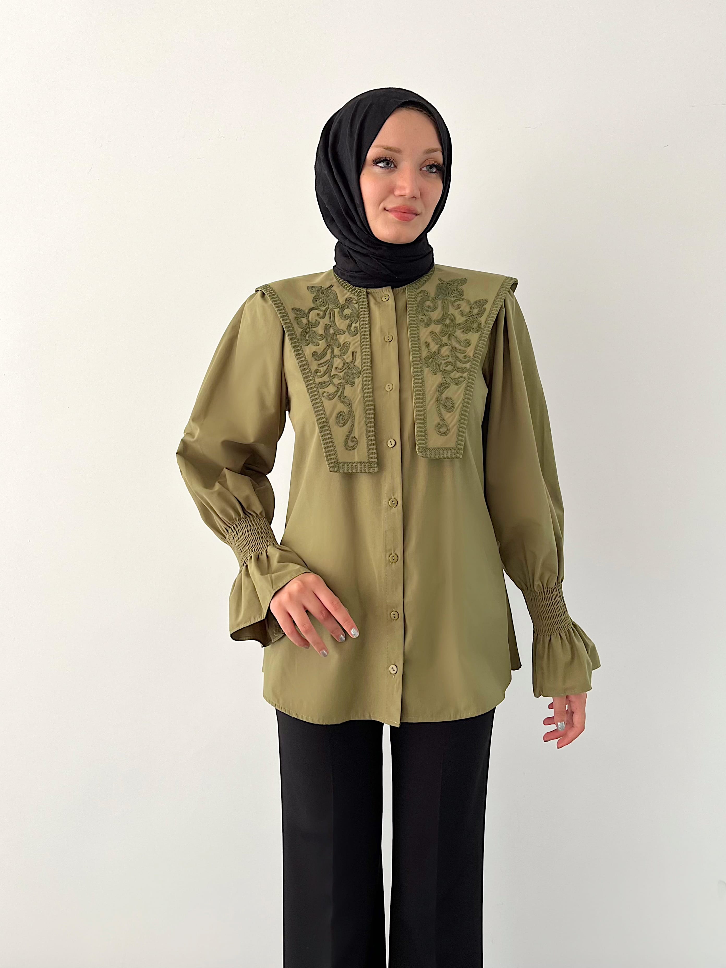 LADY İŞLEMELİ GÖMLEK