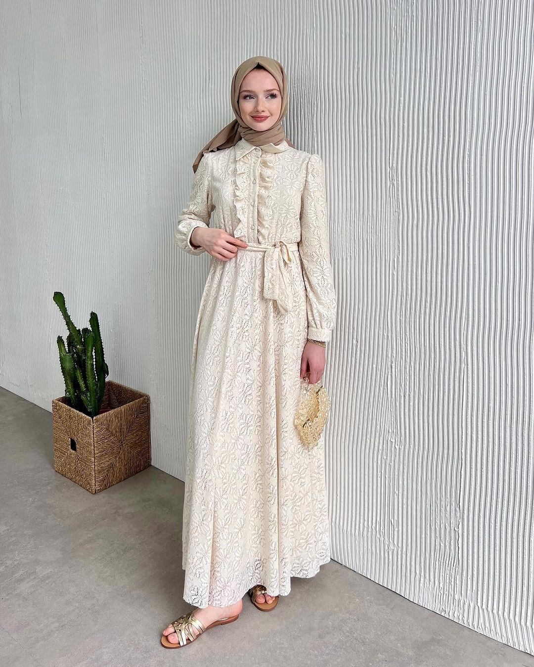 LACY DANTEL İŞLEMELİ ELBİSE