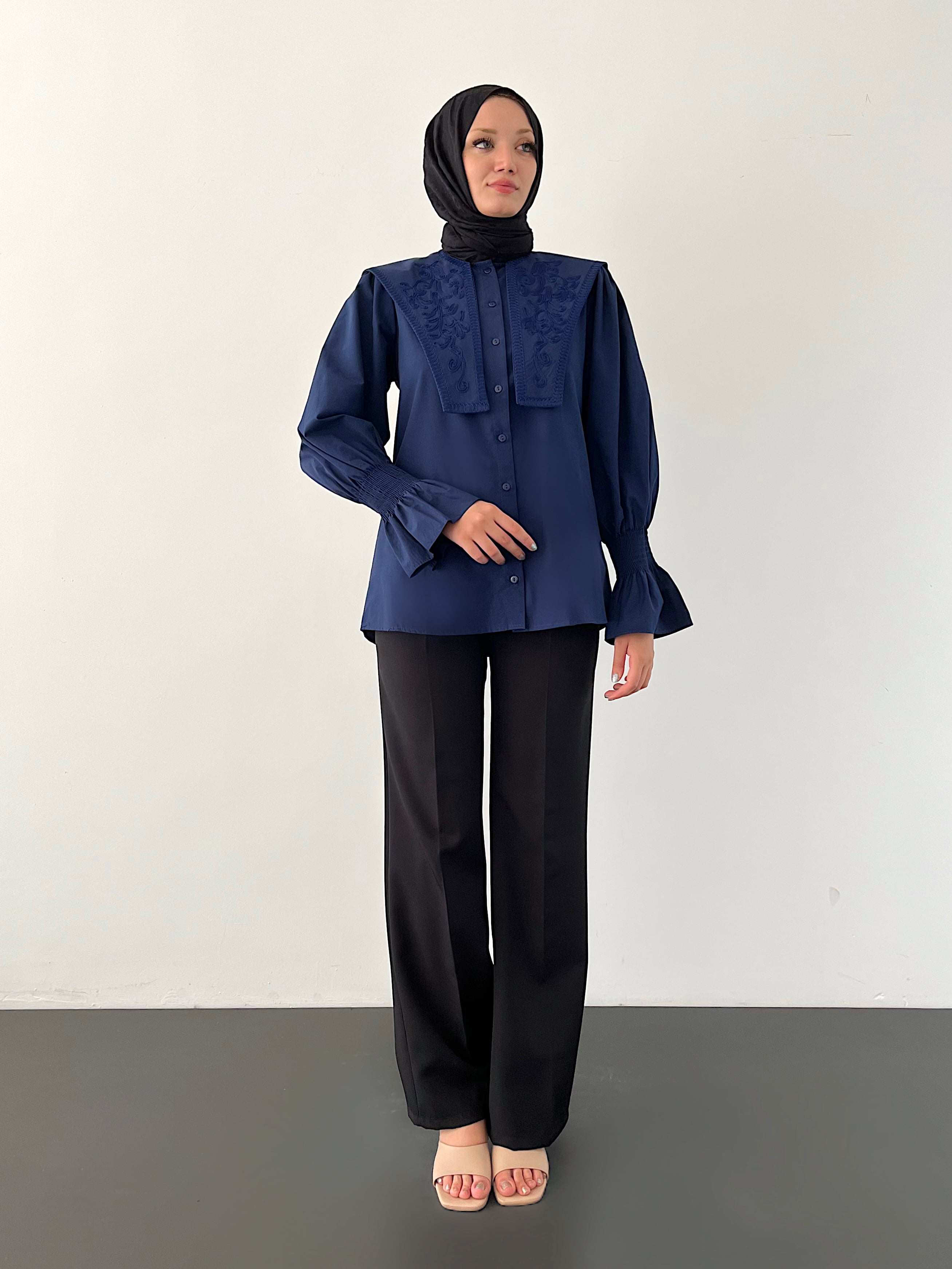 LADY İŞLEMELİ GÖMLEK - Lacivert