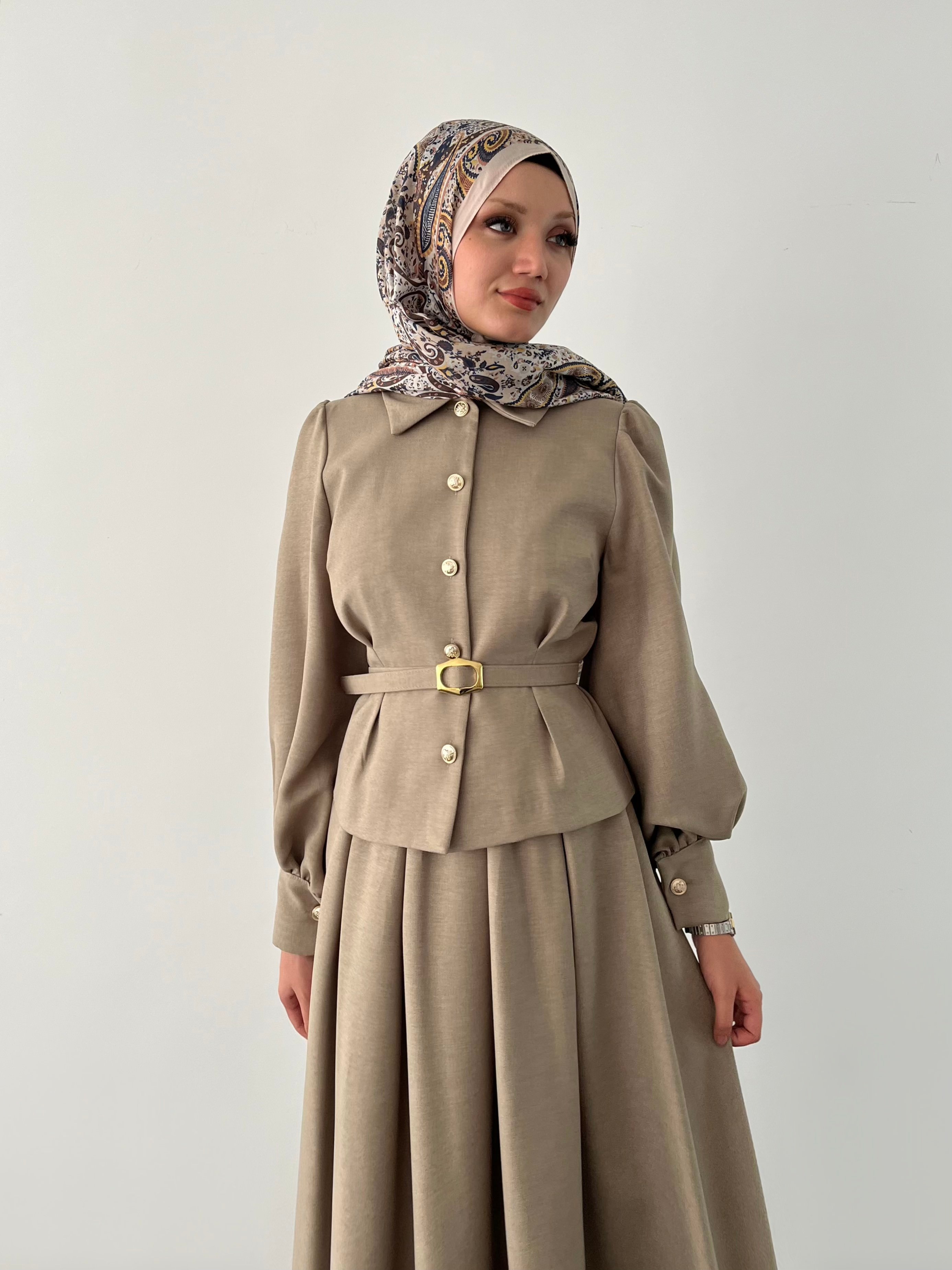 MONA TAKIM