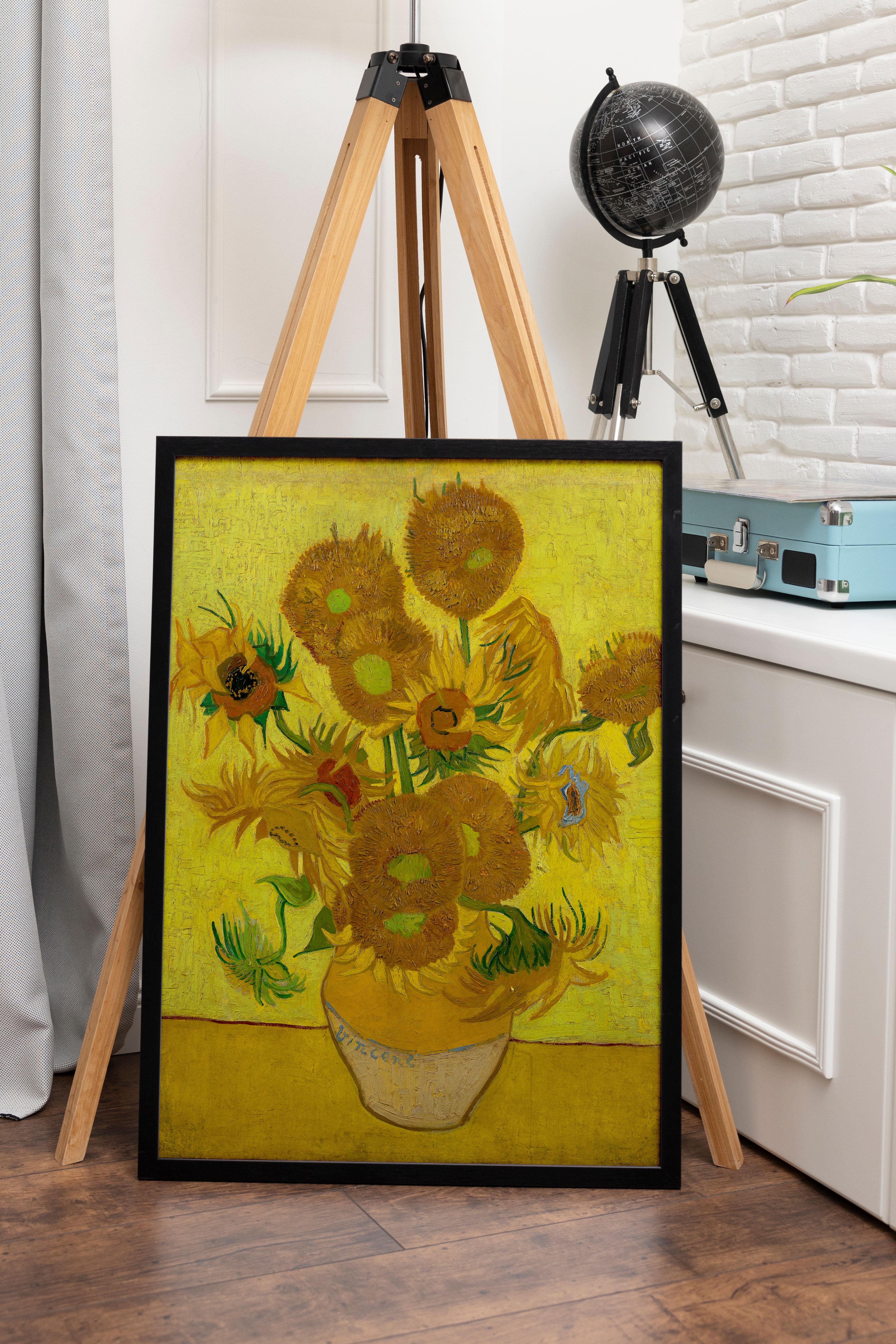 Vincent van Gogh - On Beş Ayçiçekli Vazo Posteri