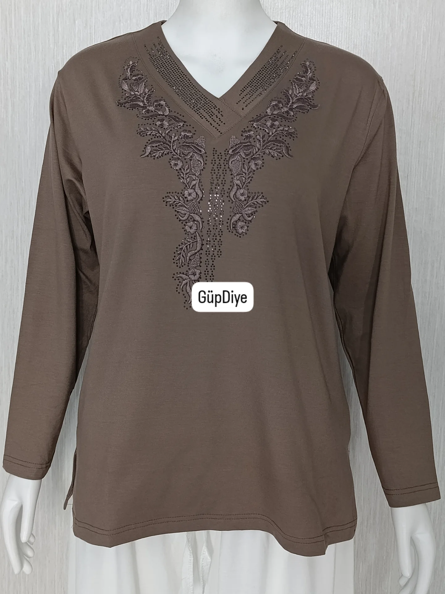 V Yaka Lüks Taşlı Bluz