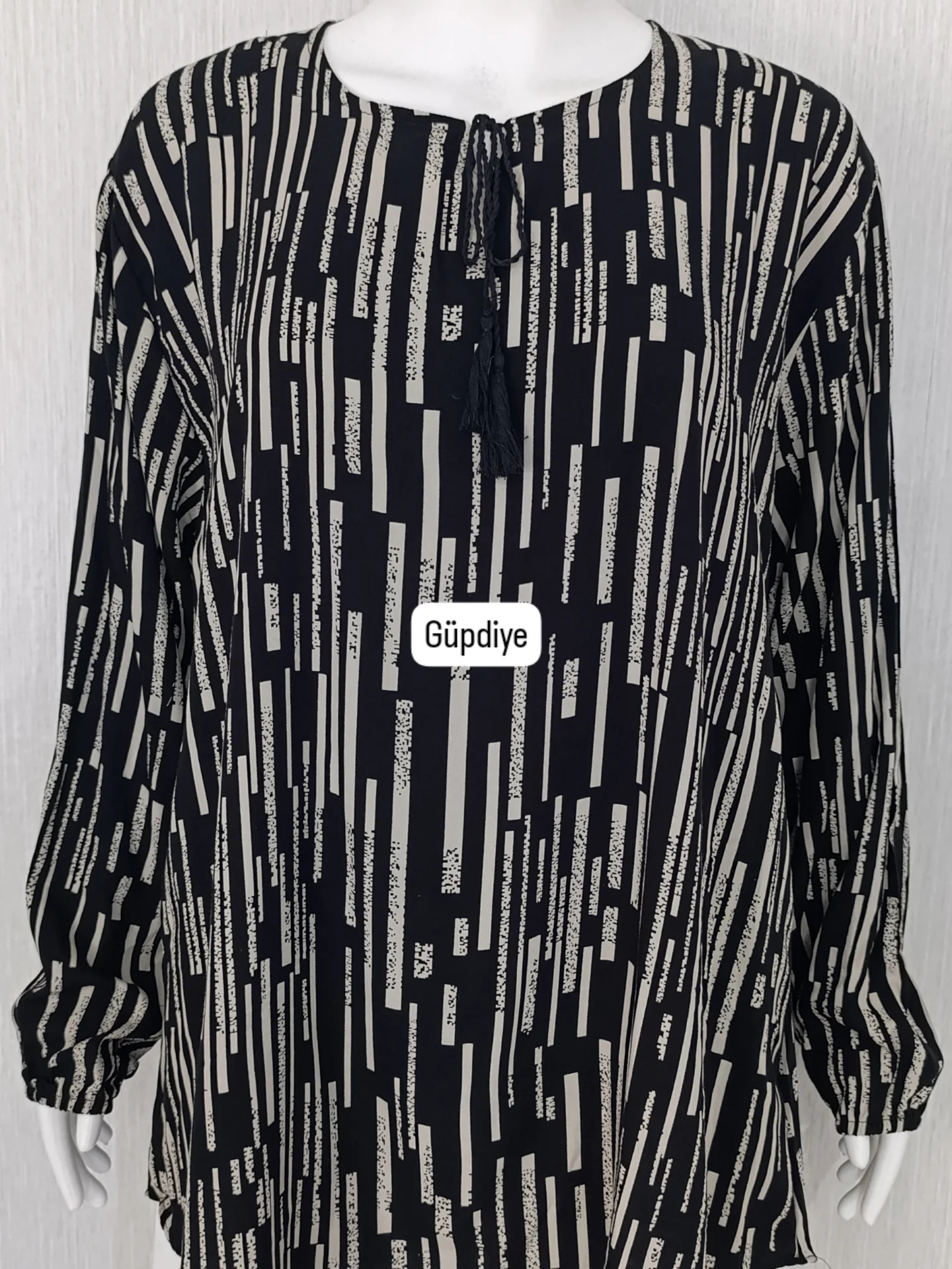 Rahat Kesim Bluz Çizgili - Siyah