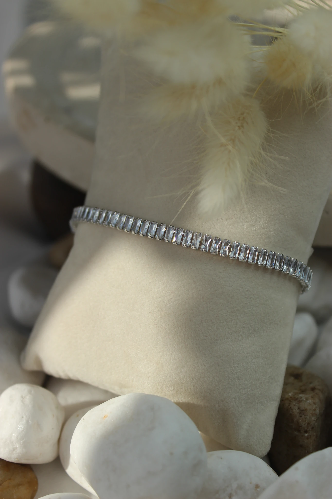 Baget Taşlı Su Yolu Çelik Bileklik - Silver