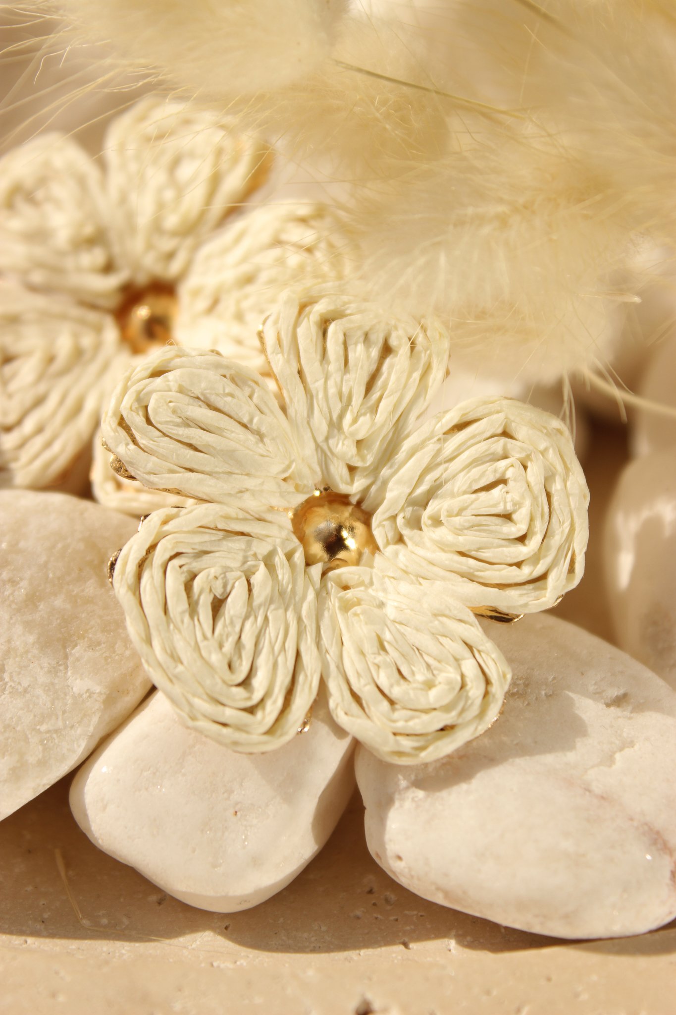 Ivory Bloom Çelik Küpe