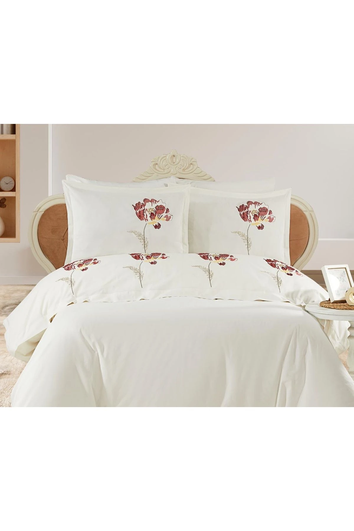 Madame Suzie 6 Parça Zambak Kiremit Nakışlı Nevresim Takımı