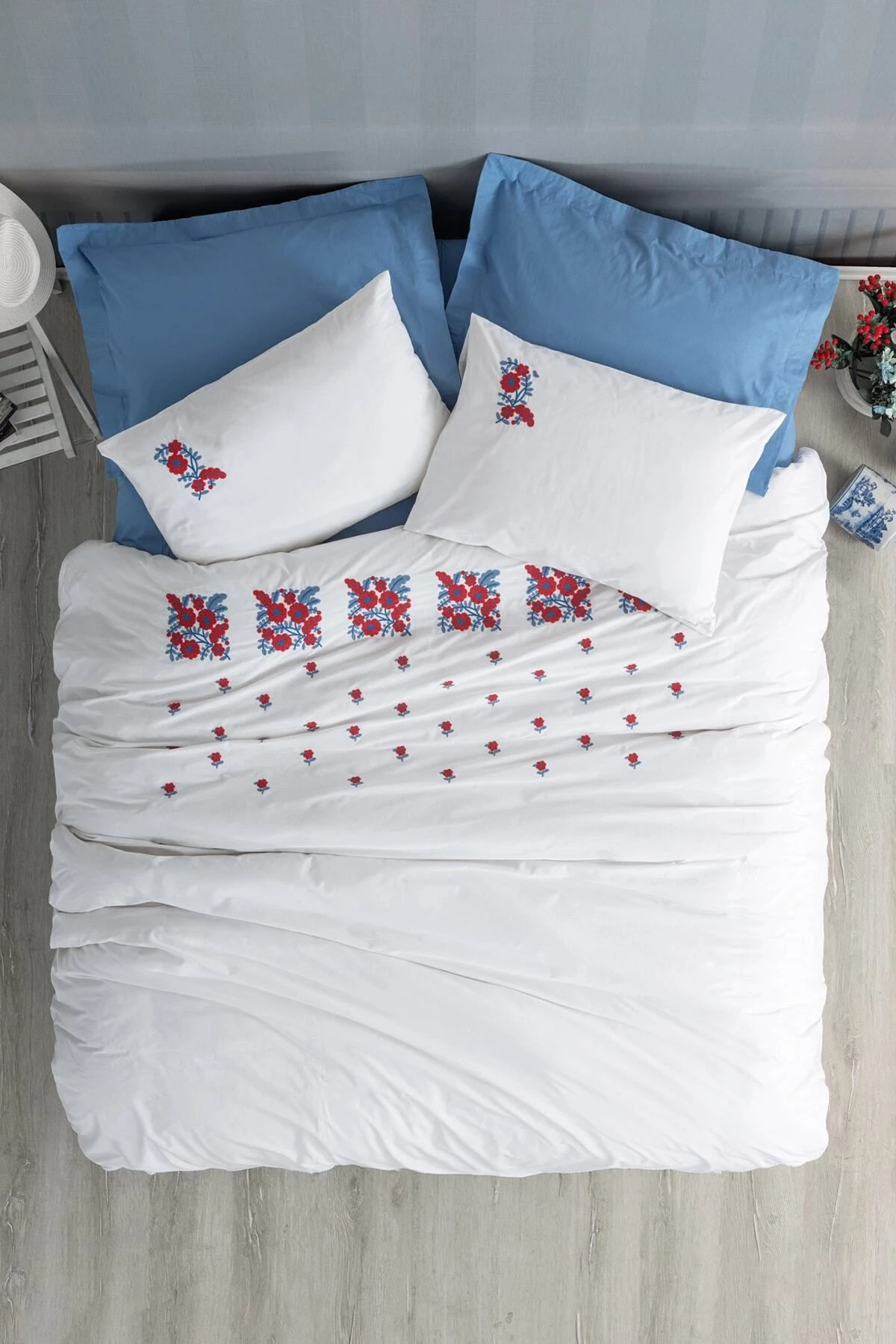 Nakışlı Ranforce Çift Kişilik Nevresim Takımı Nessa Mavi