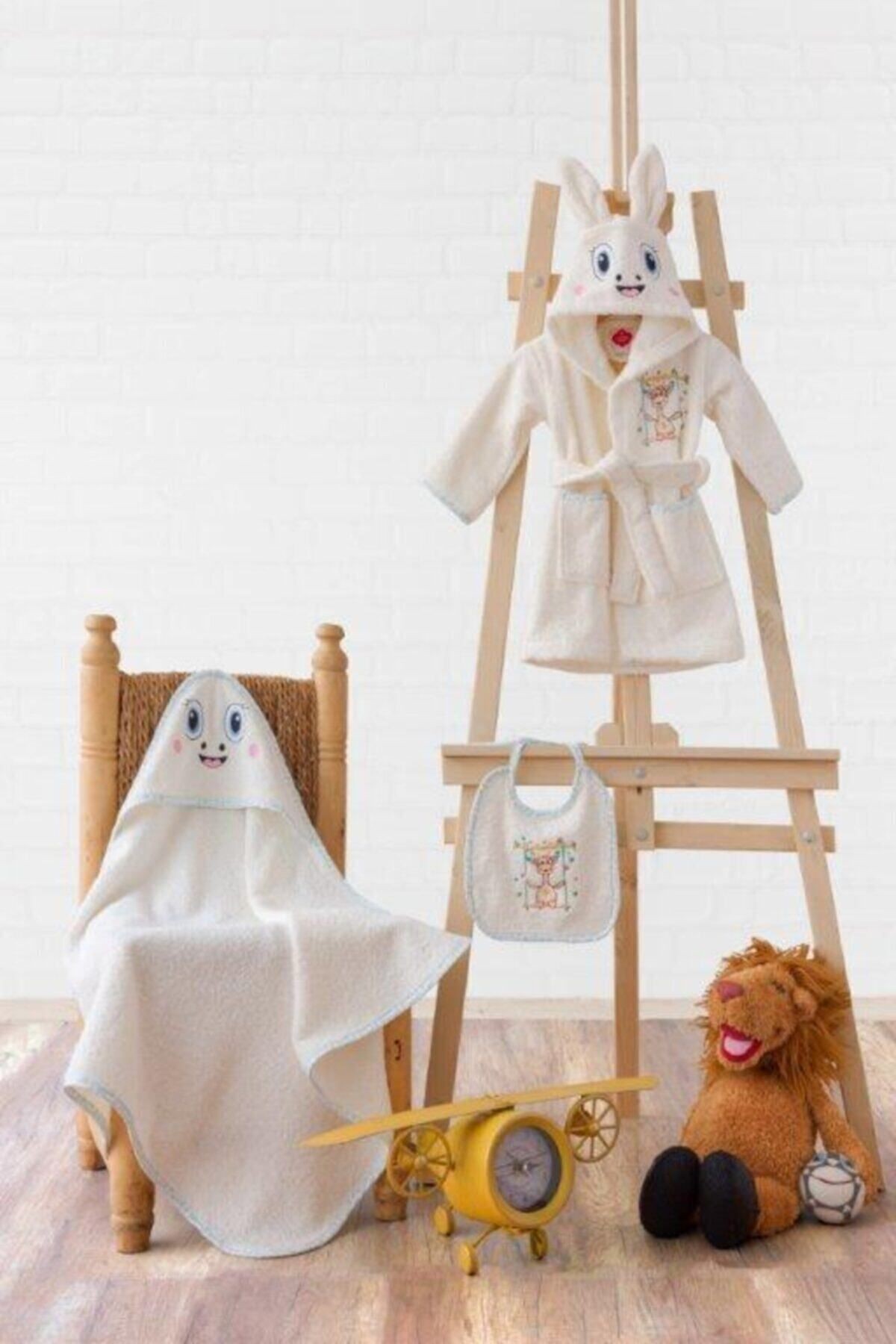 Cottonbox Baby Bornoz Seti Bornoz + Kundak + Önlük Zürafa Krem