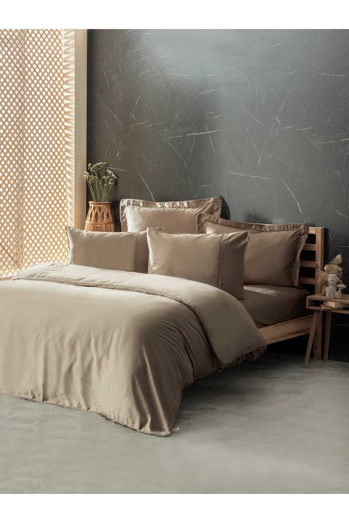 SILKY İPEK-SATEN NEVRESİM TAKIMI KING SIZE BEJ