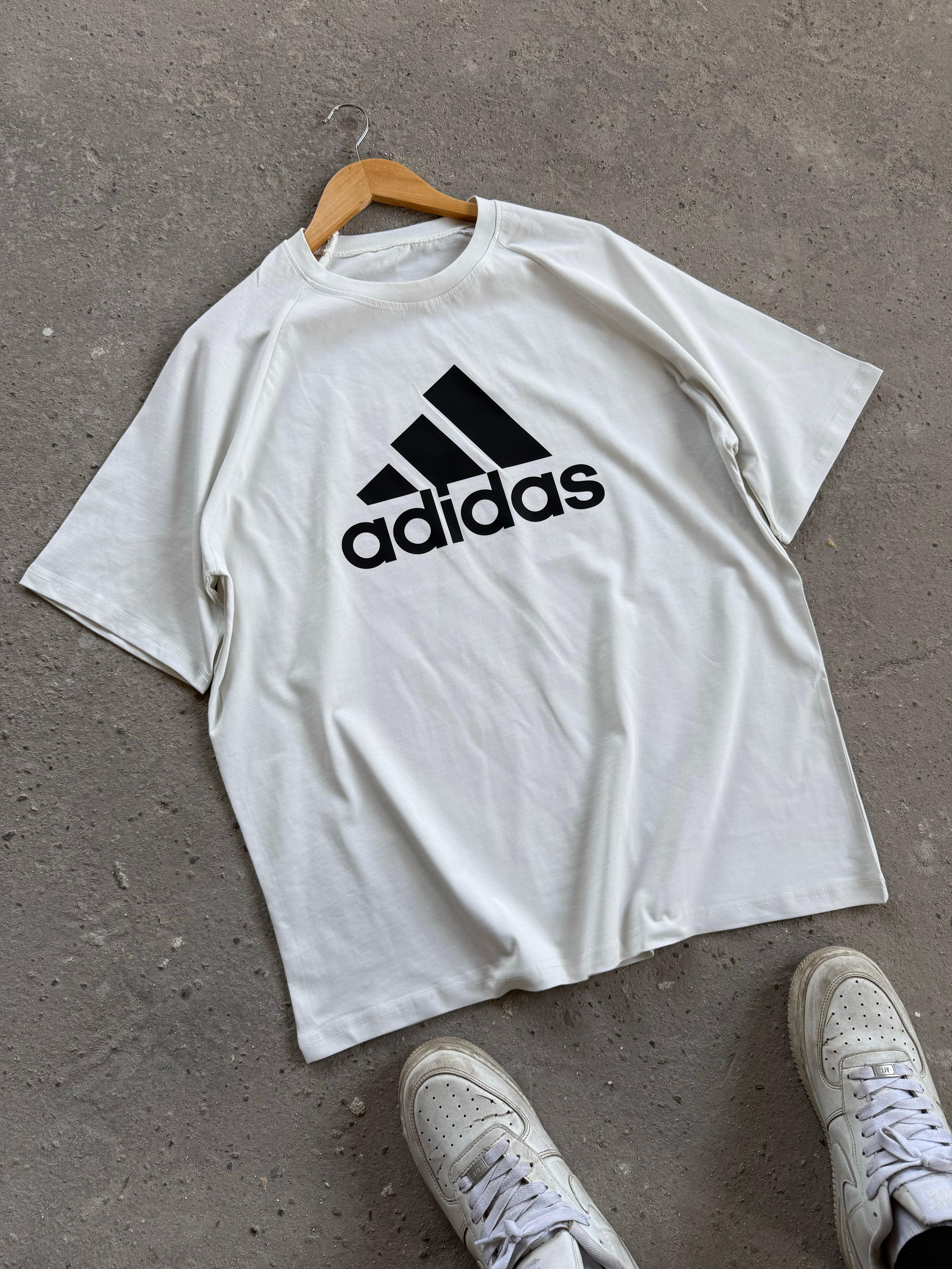Adidas Oversize T-shirt