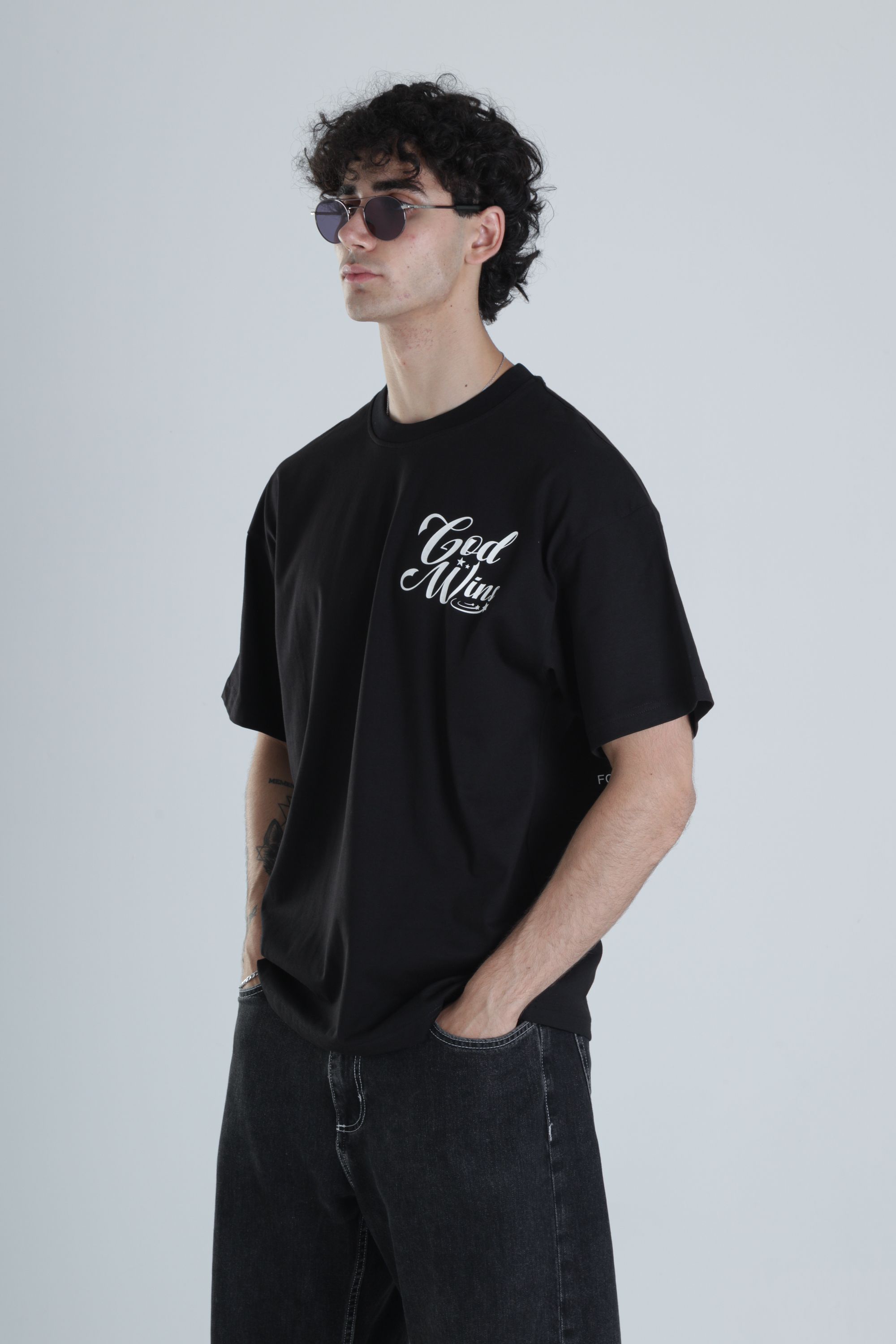 God Wins Siyah Oversize Tasarım T-Shirt