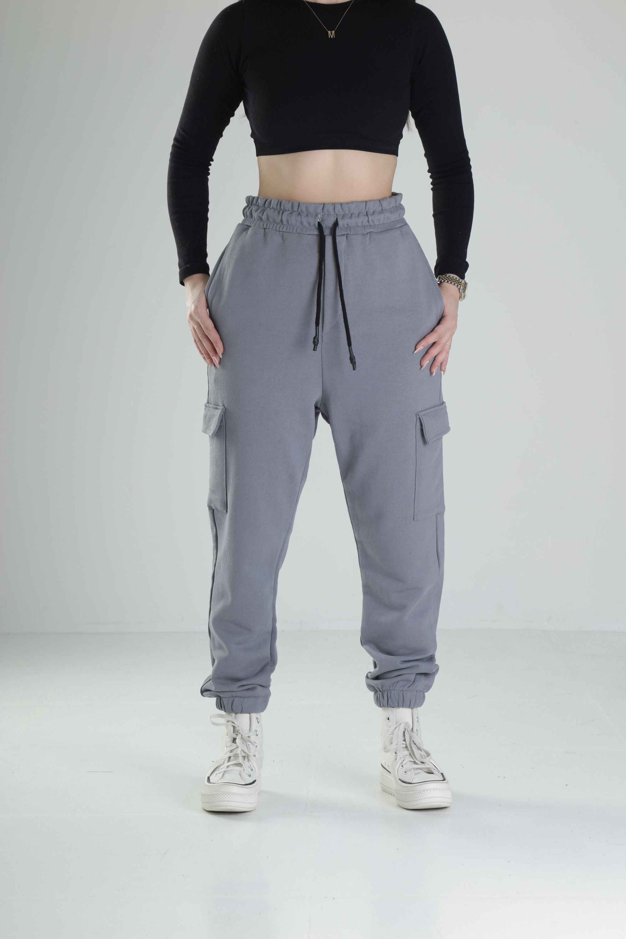 Gri Cep Detaylı Jogger Pantolon